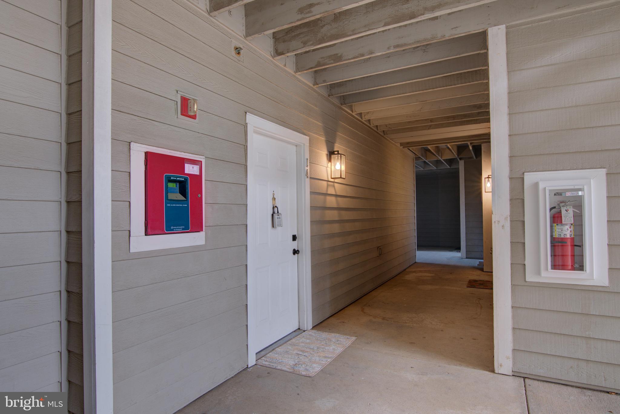 EDGEWATER AT TOWN CENTER - Residential