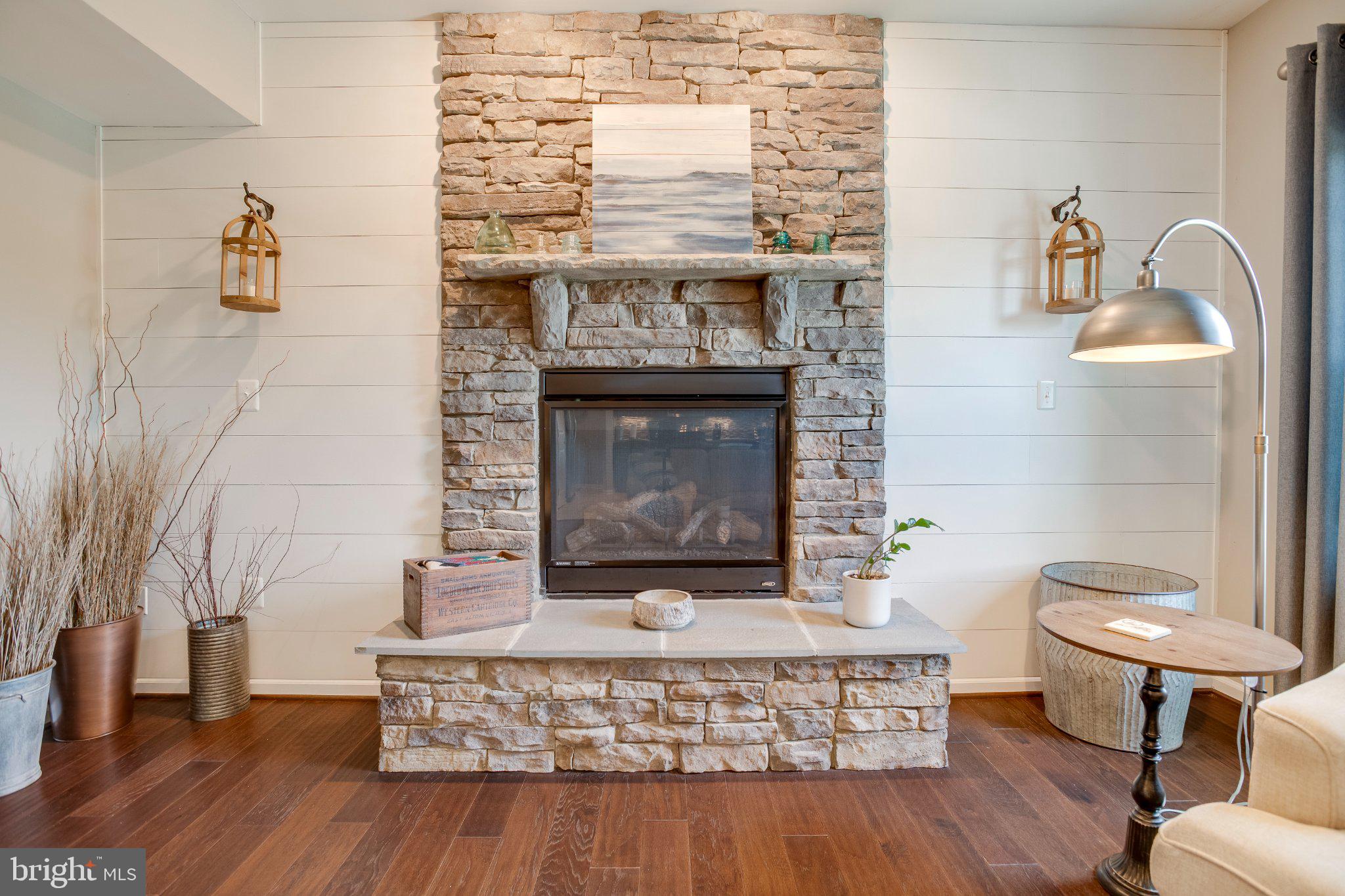 12019 LIVE OAK DRIVE