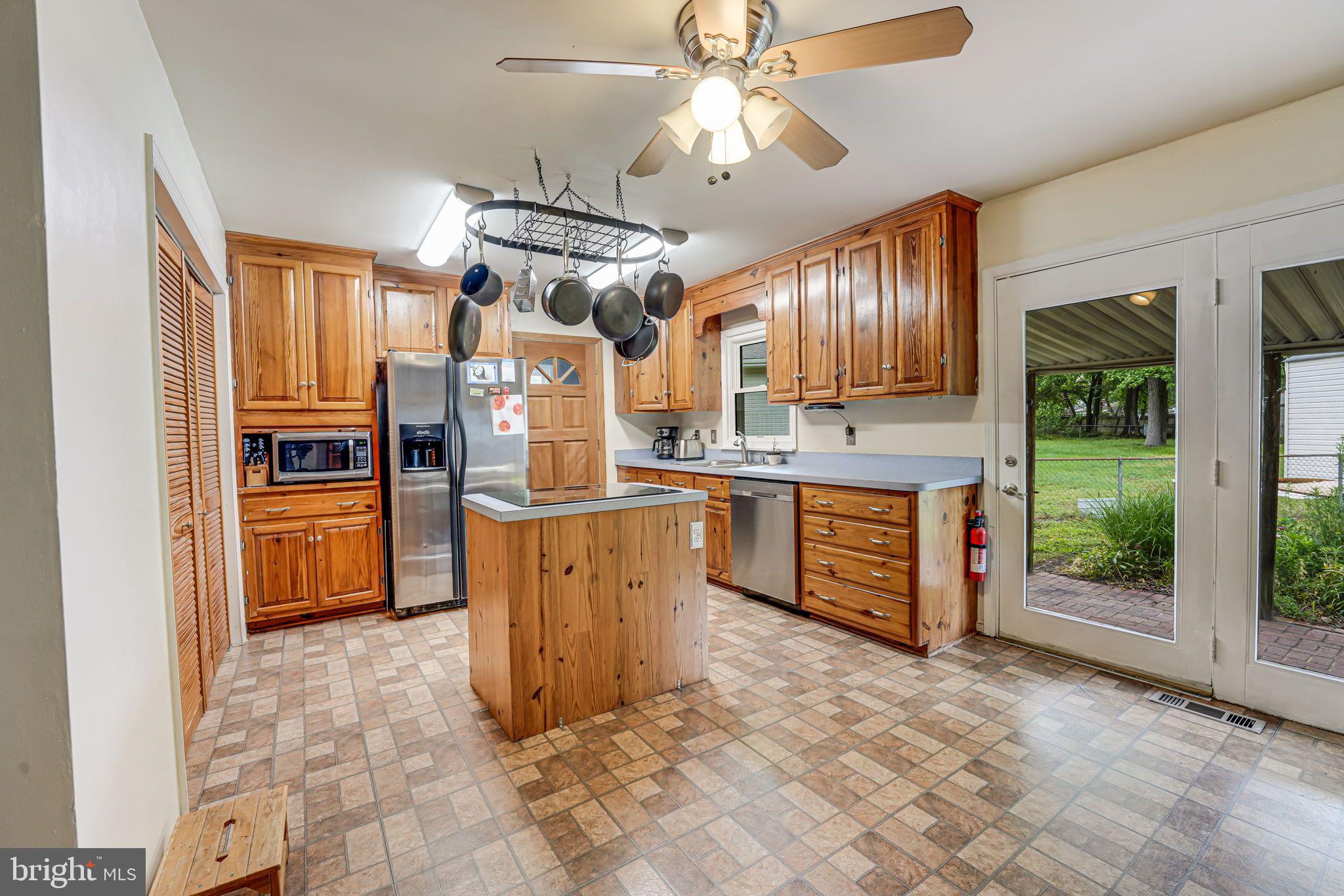 WAVERLY VILLAGE - Residential