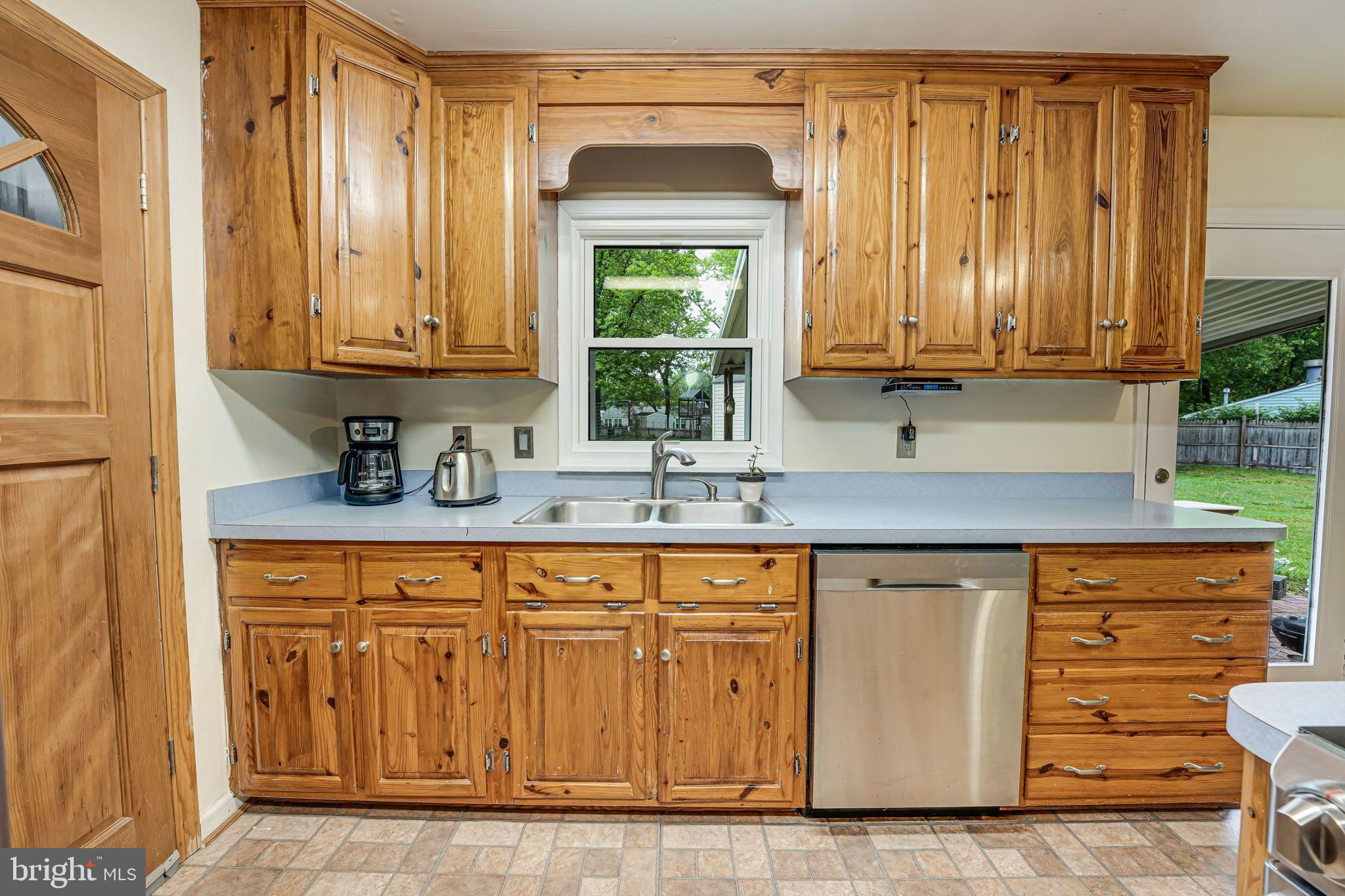 WAVERLY VILLAGE - Residential