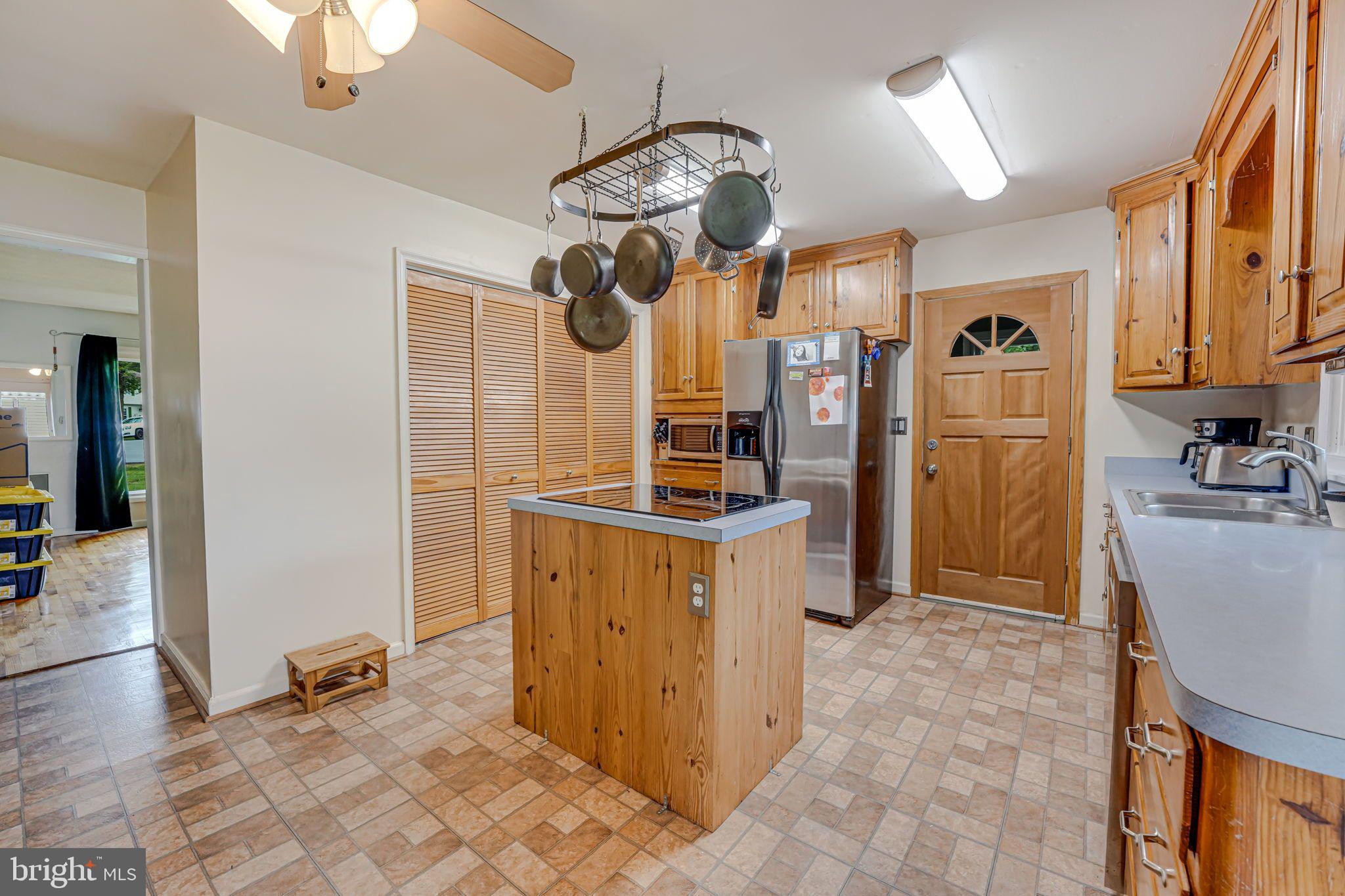 WAVERLY VILLAGE - Residential