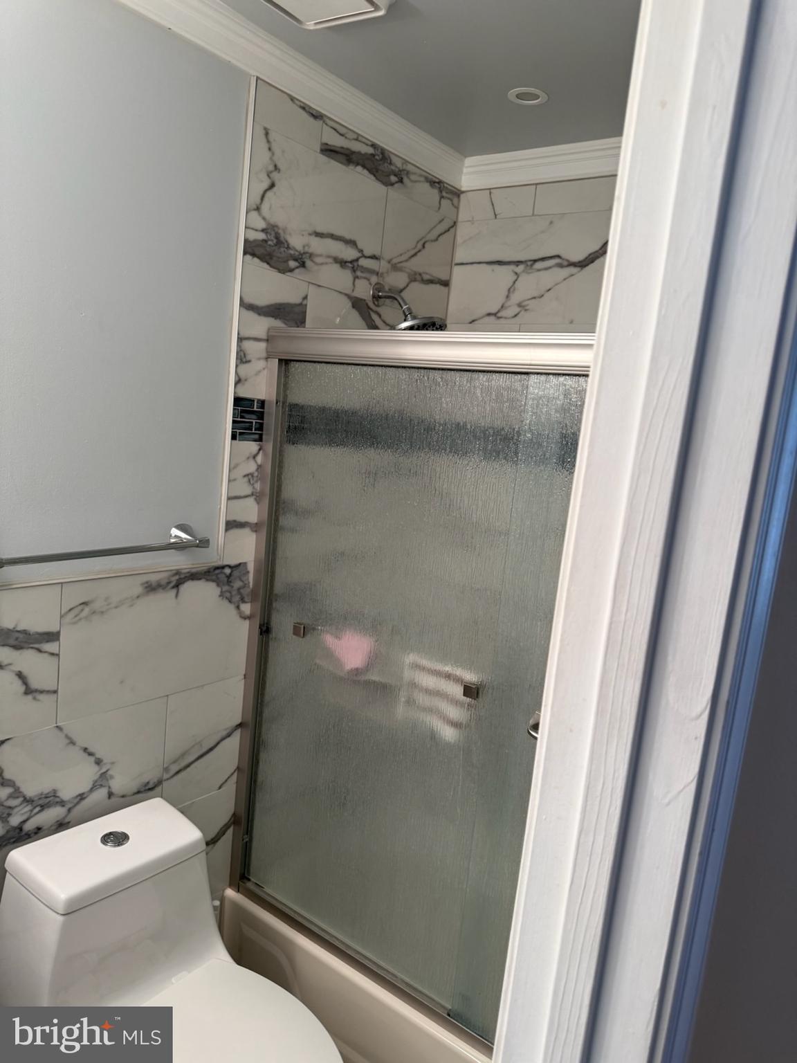 GLASSMANOR - Residential