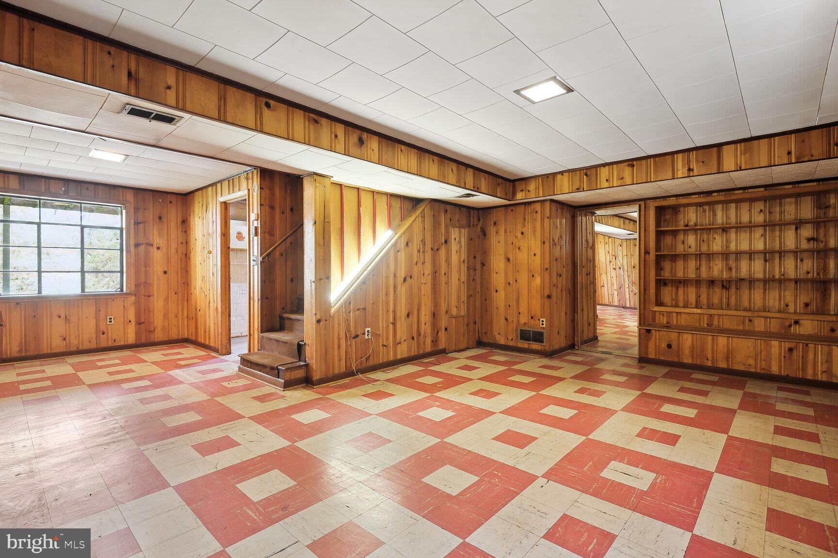 BROYHILLS MCLEAN ESTATES - Residential