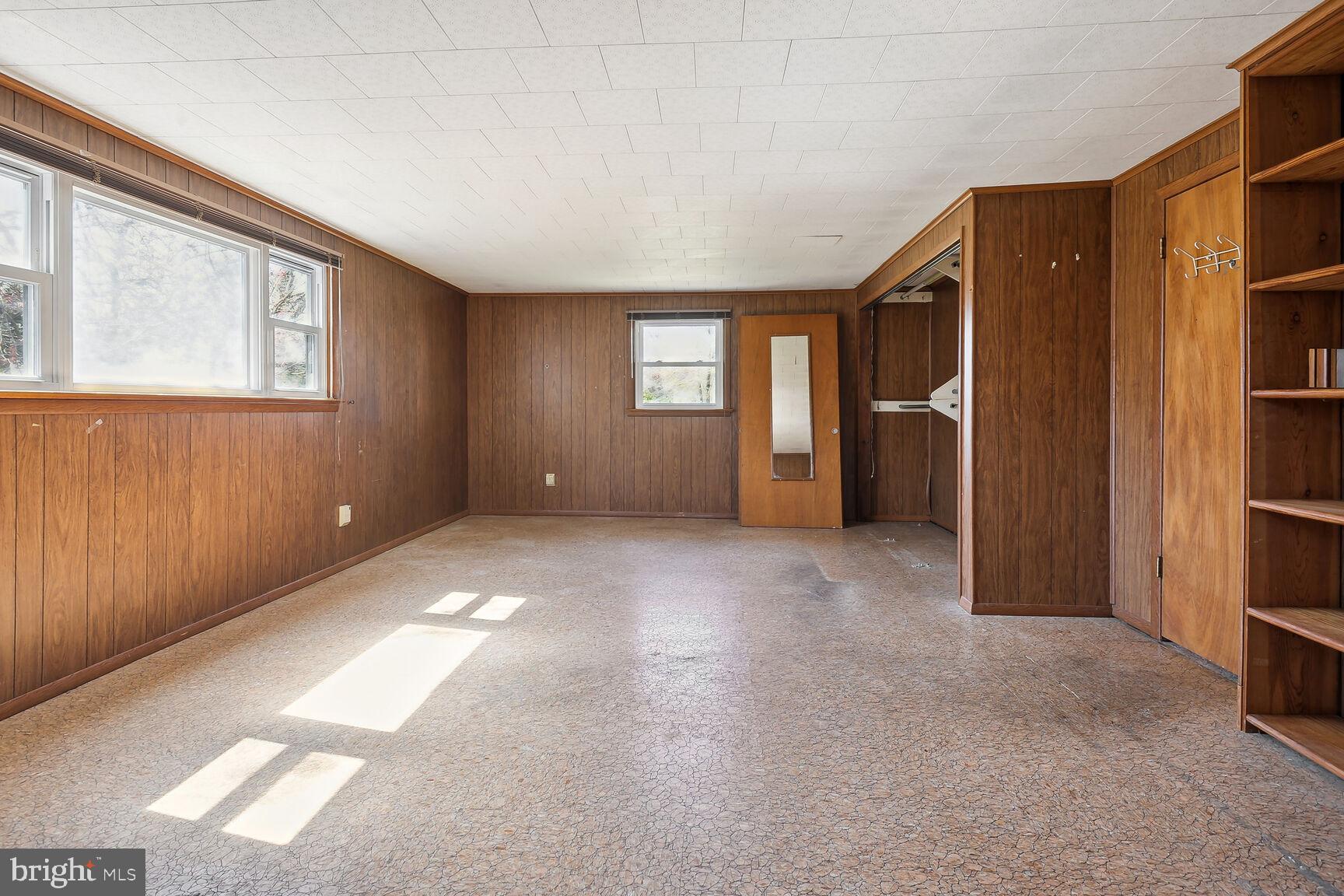 BROYHILLS MCLEAN ESTATES - Residential