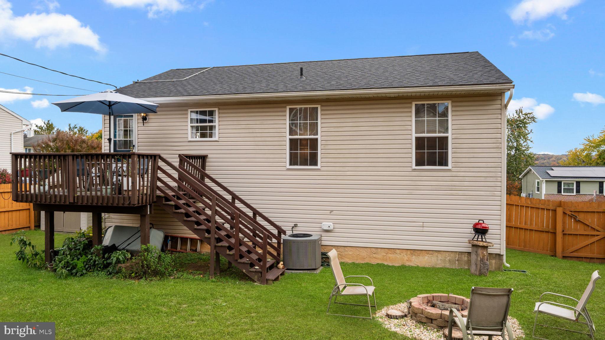 ARTISANS VIEW - Residential