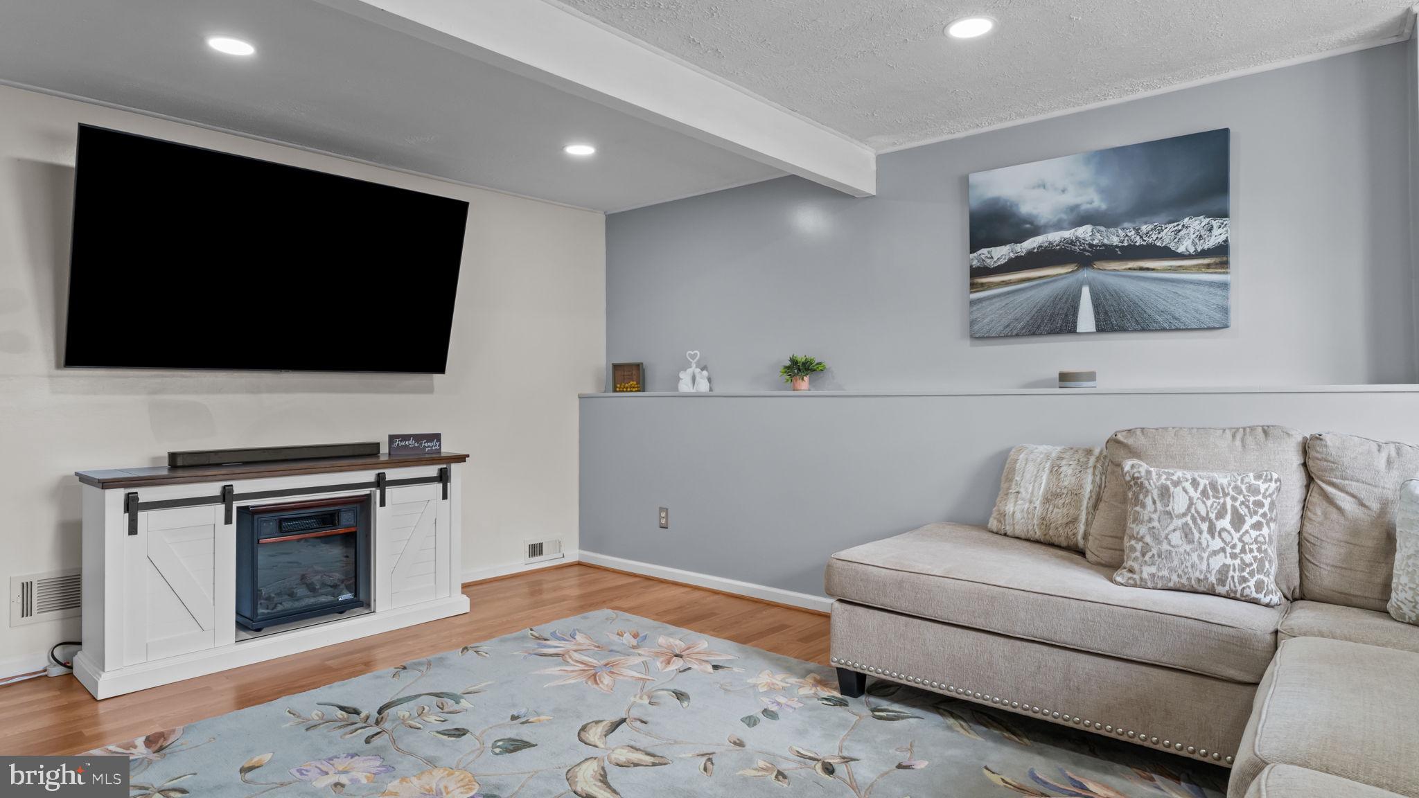 ARTISANS VIEW - Residential