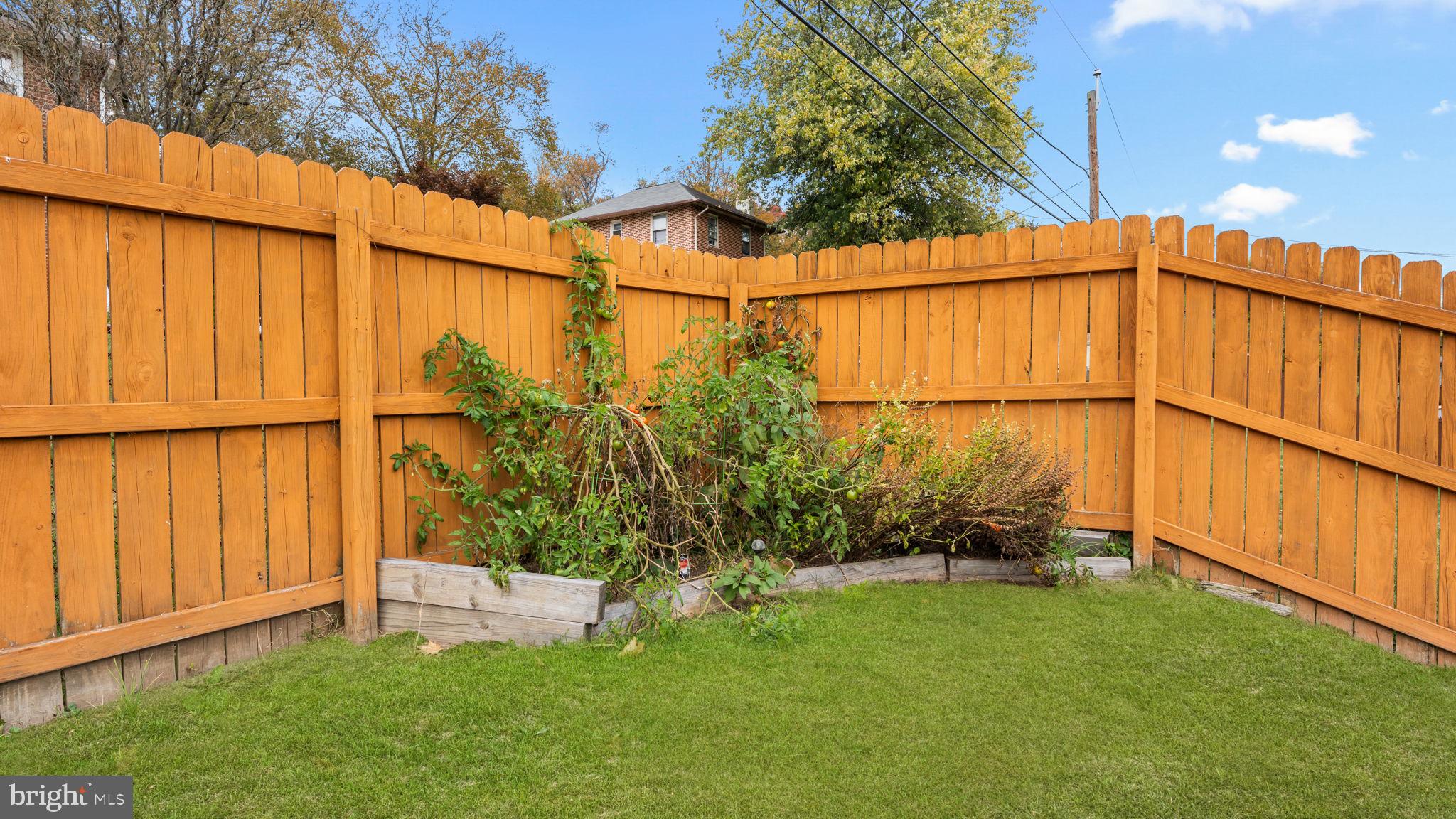 ARTISANS VIEW - Residential