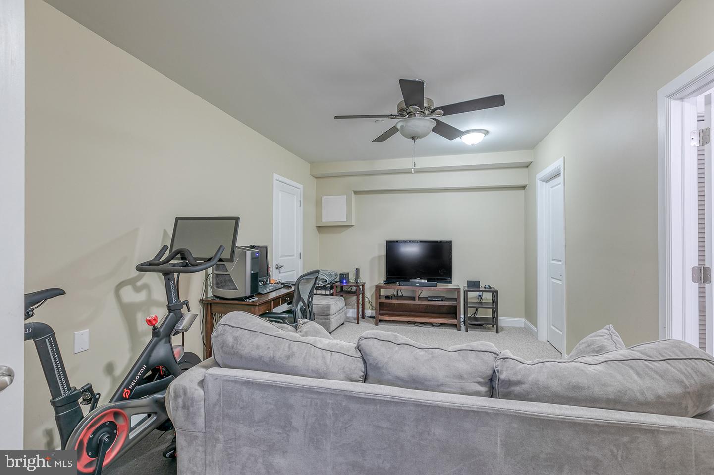 GRADUATE HOSPITAL - Residential Lease