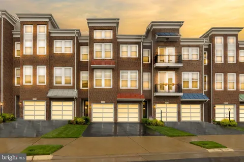 23516 Adagio Terrace, Brambleton, VA MLS: VALO2117334