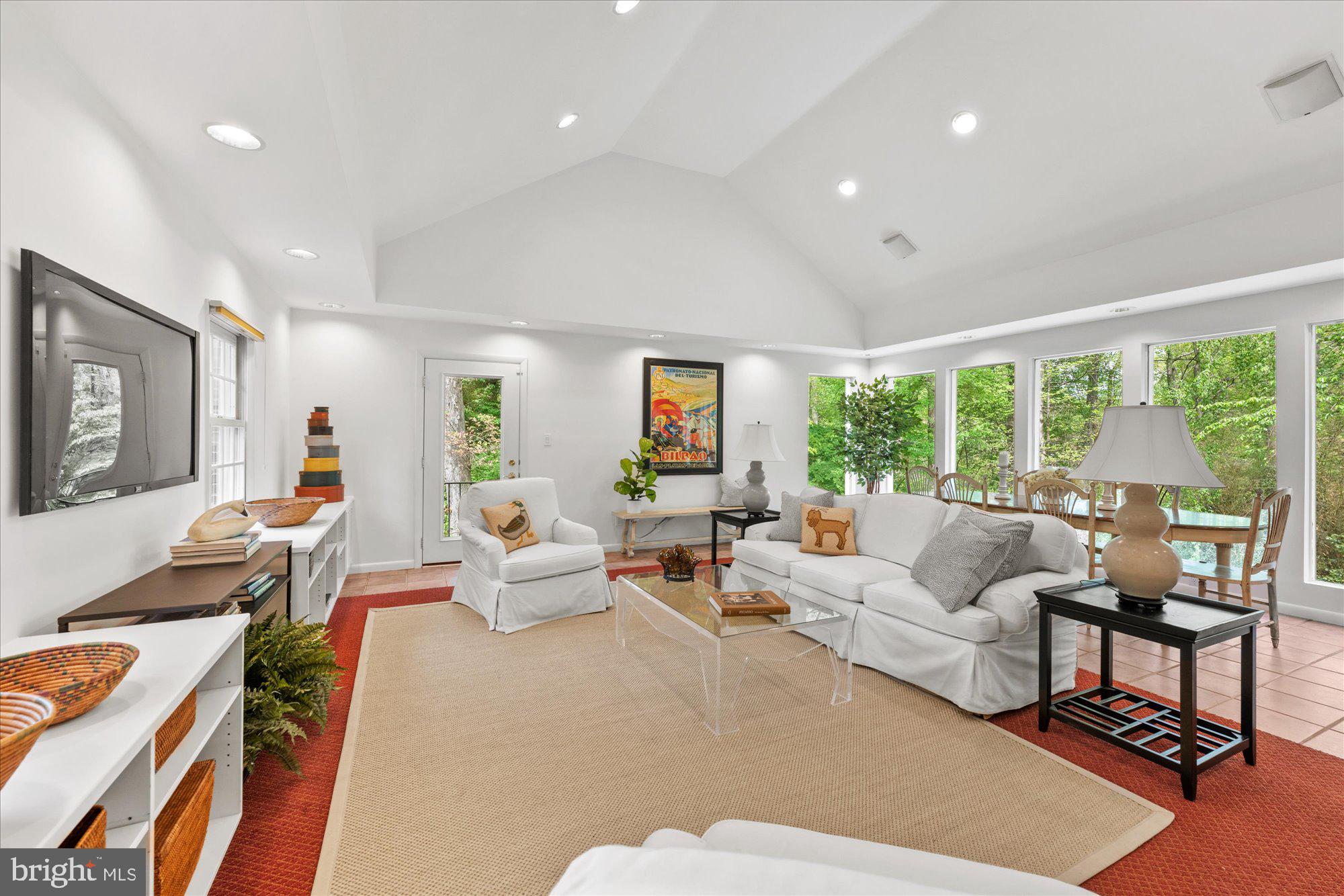 CONGRESSIONAL MANOR - Residential