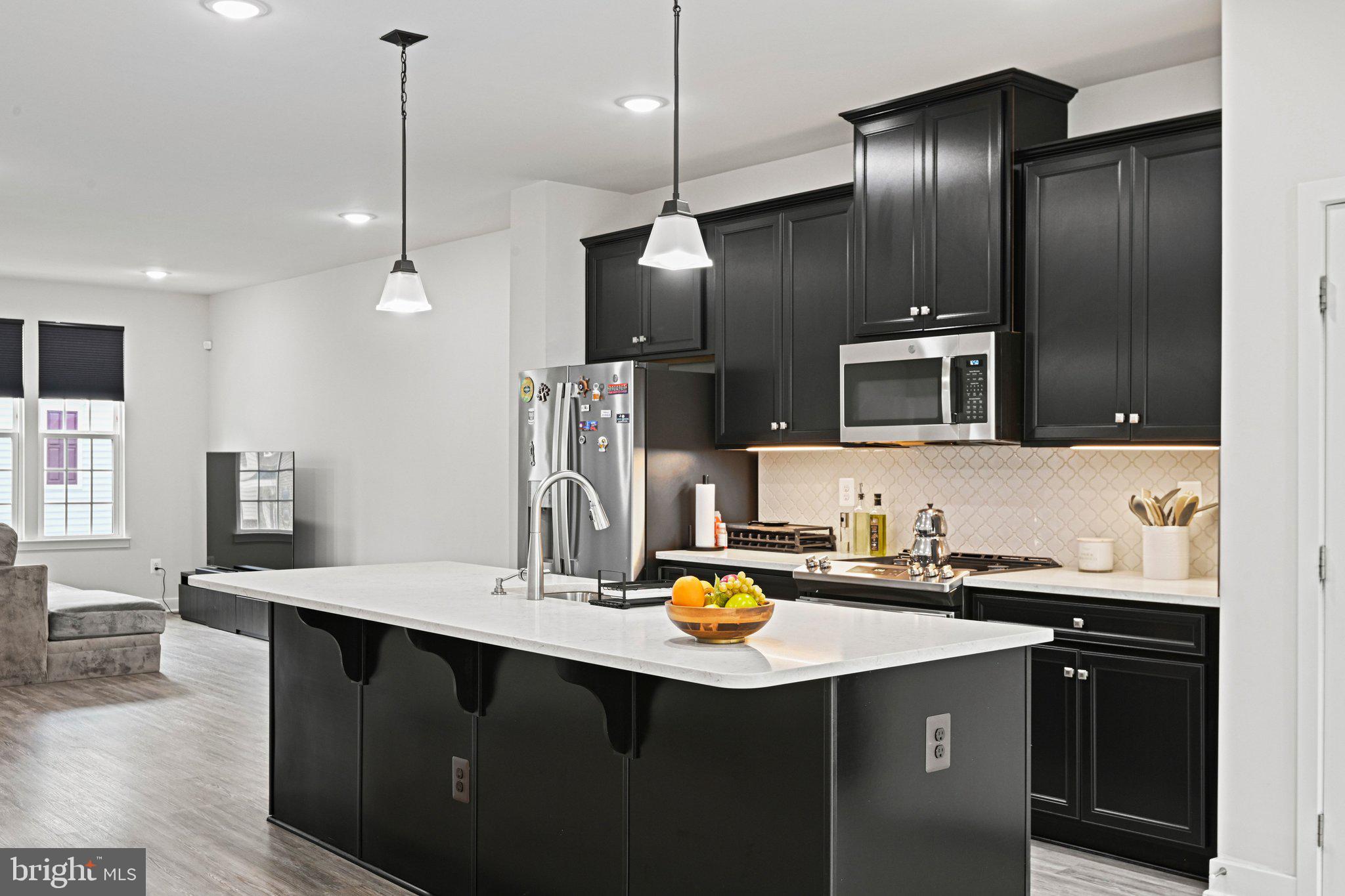 ARCOLA TOWN CENTER - Residential