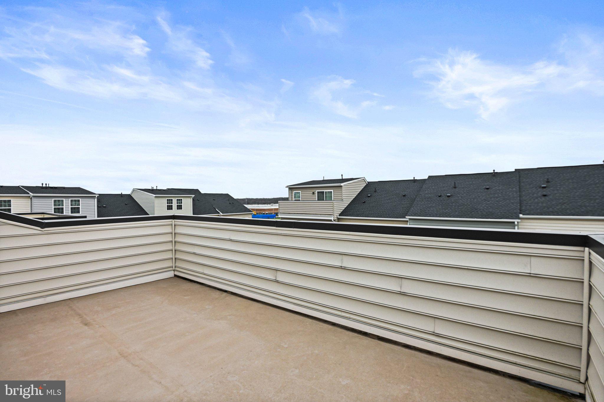 ARCOLA TOWN CENTER - Residential