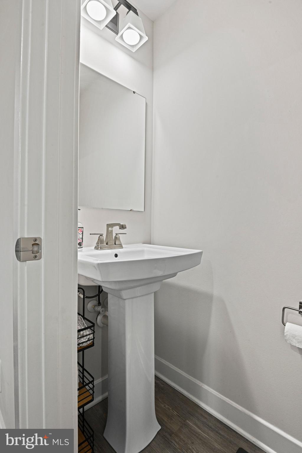 ARCOLA TOWN CENTER - Residential