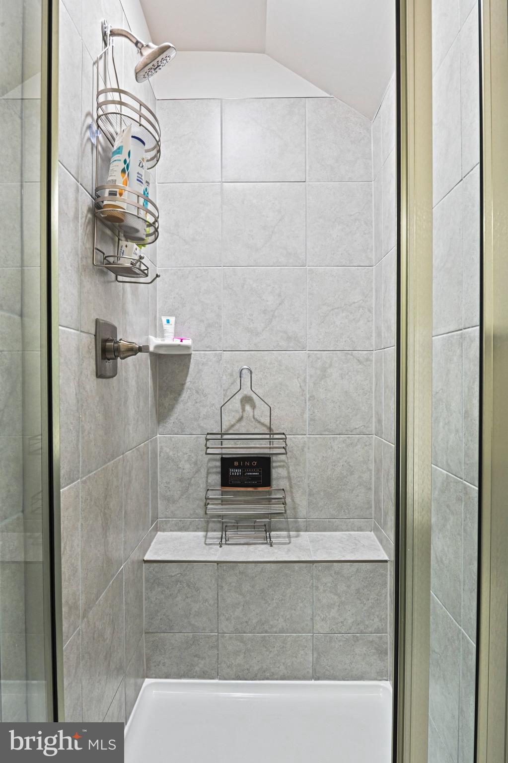 ARCOLA TOWN CENTER - Residential