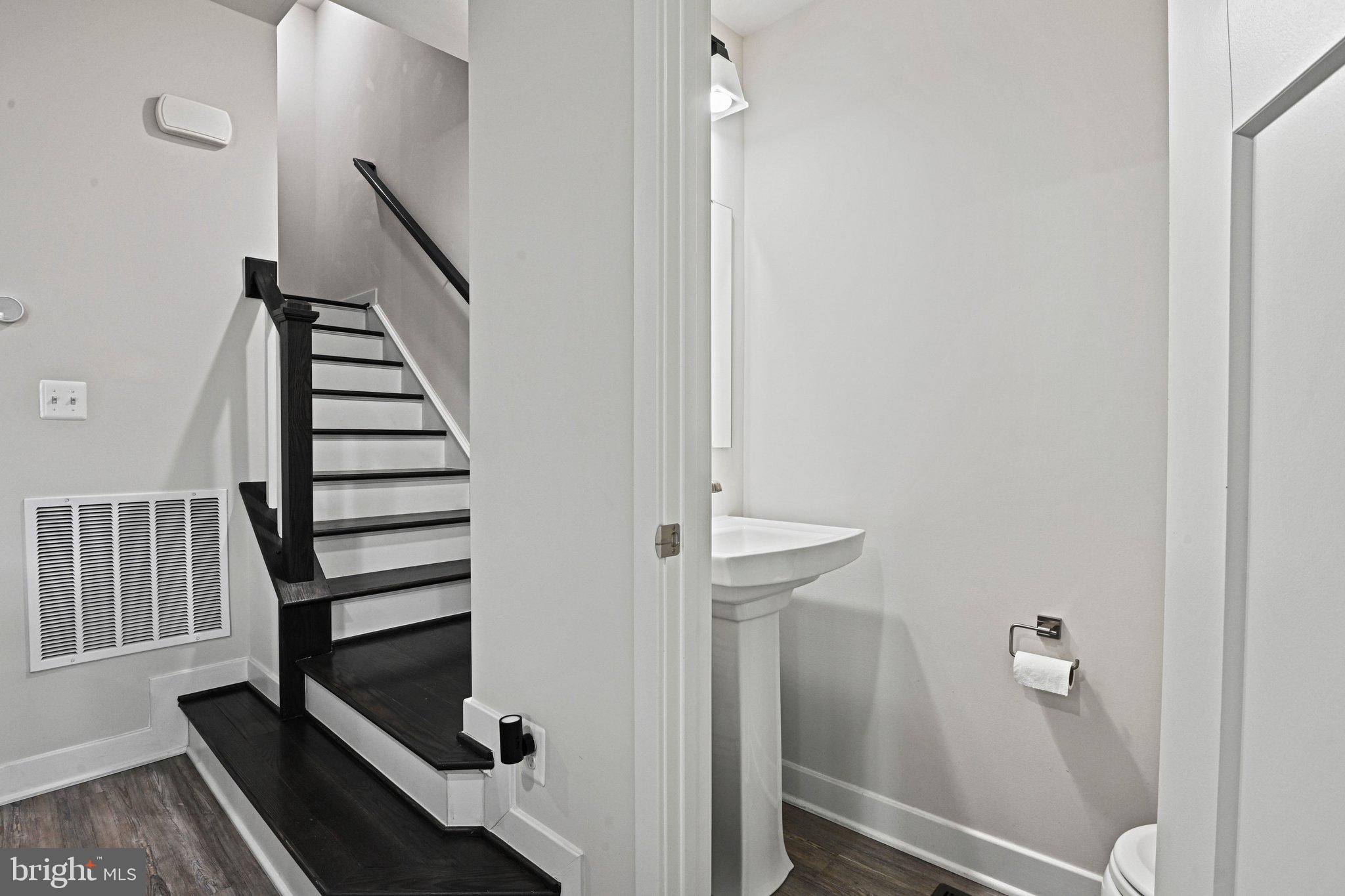 ARCOLA TOWN CENTER - Residential