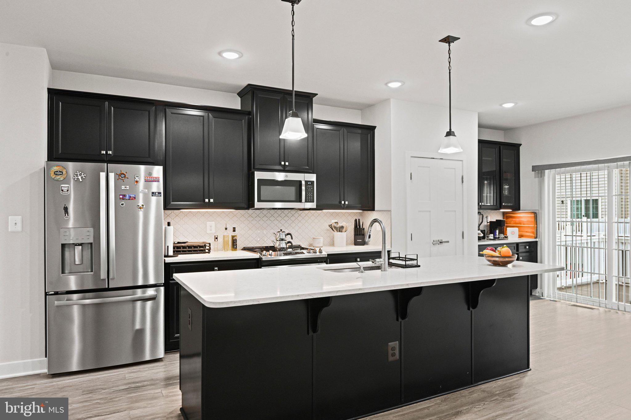 ARCOLA TOWN CENTER - Residential