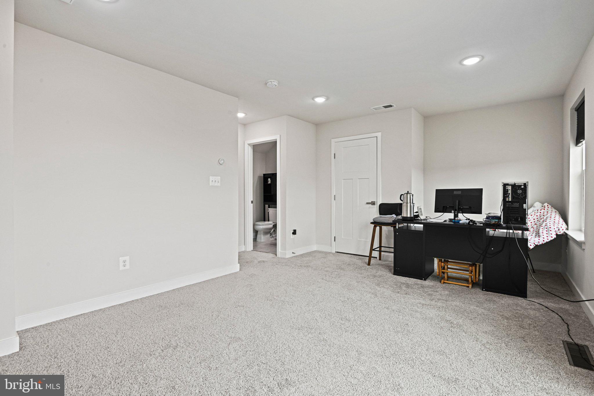 ARCOLA TOWN CENTER - Residential