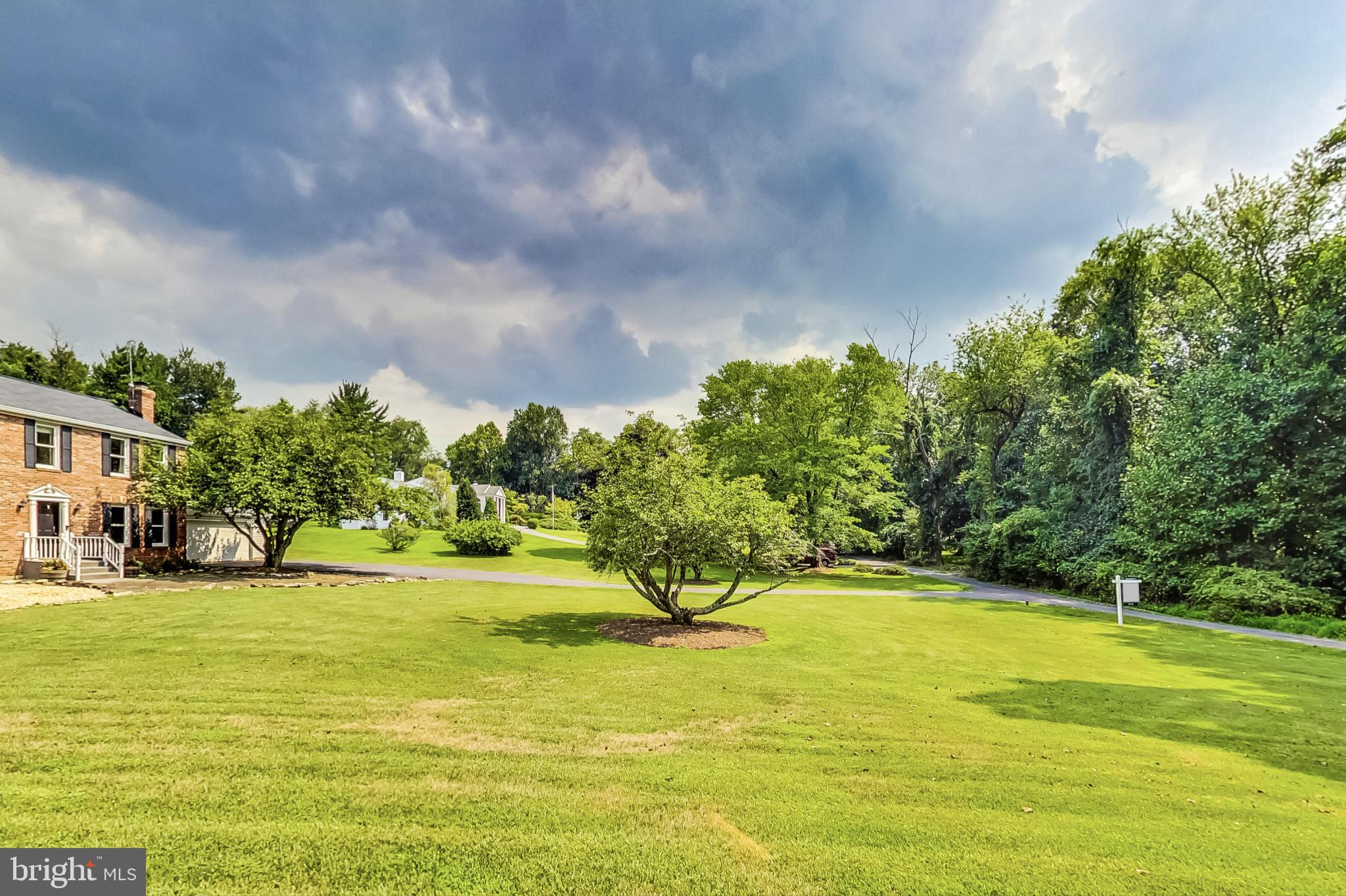 EAGLES LOFT - Residential