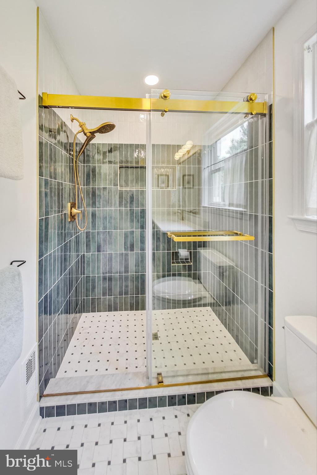 EAGLES LOFT - Residential