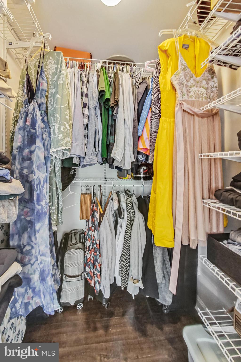 EAGLES LOFT - Residential