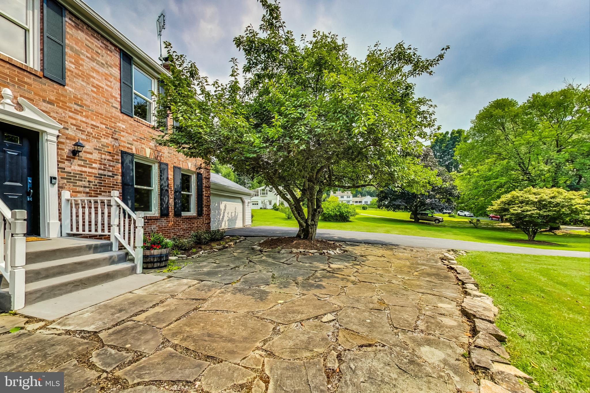 EAGLES LOFT - Residential