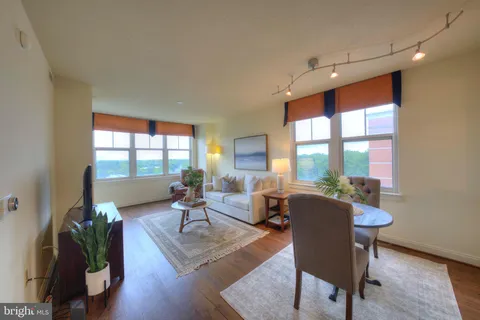 11760 Sunrise Valley Drive Unit 703, Reston, VA MLS: VAFX2234032