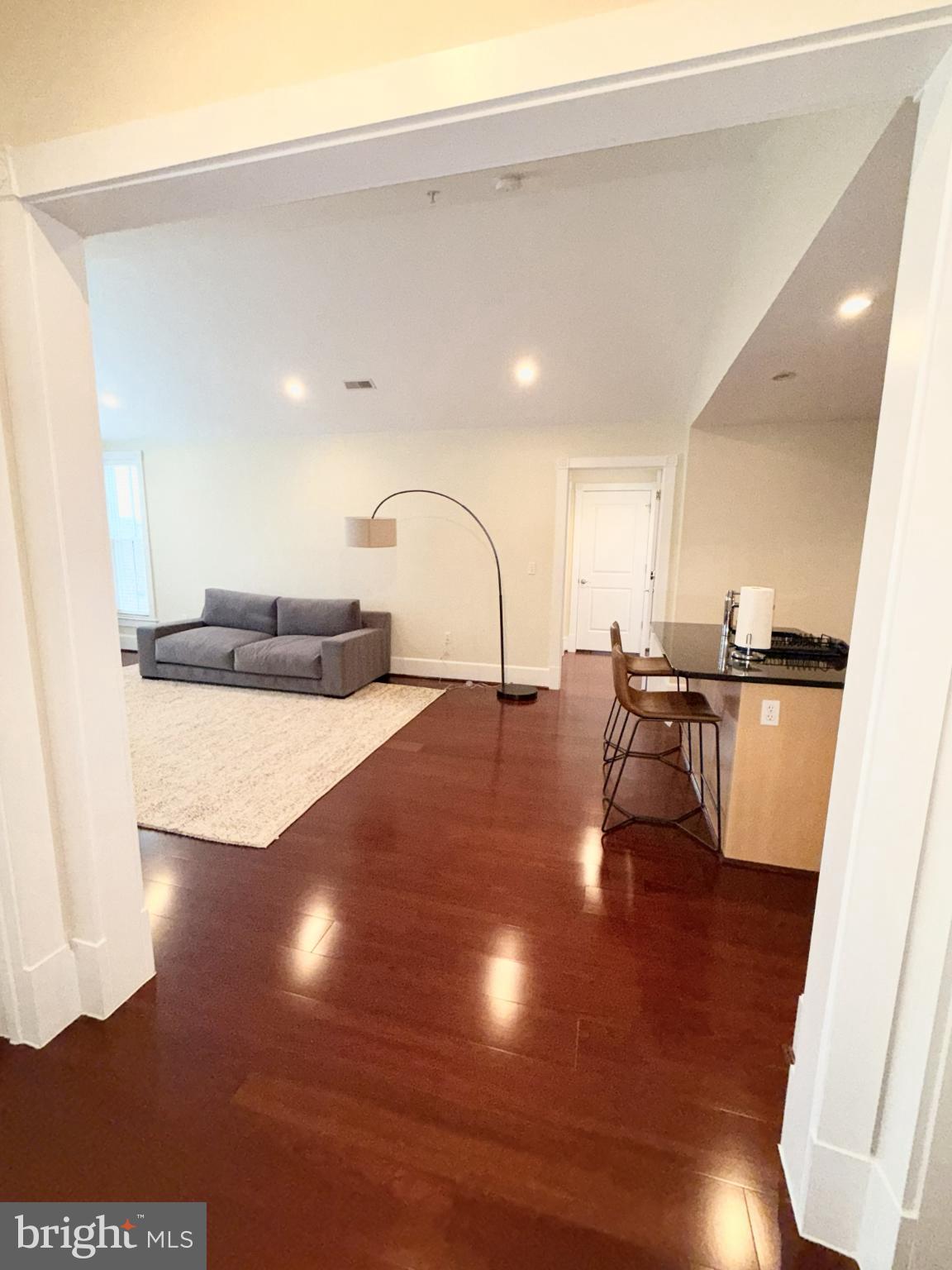 910 POWHATAN STREET 304S