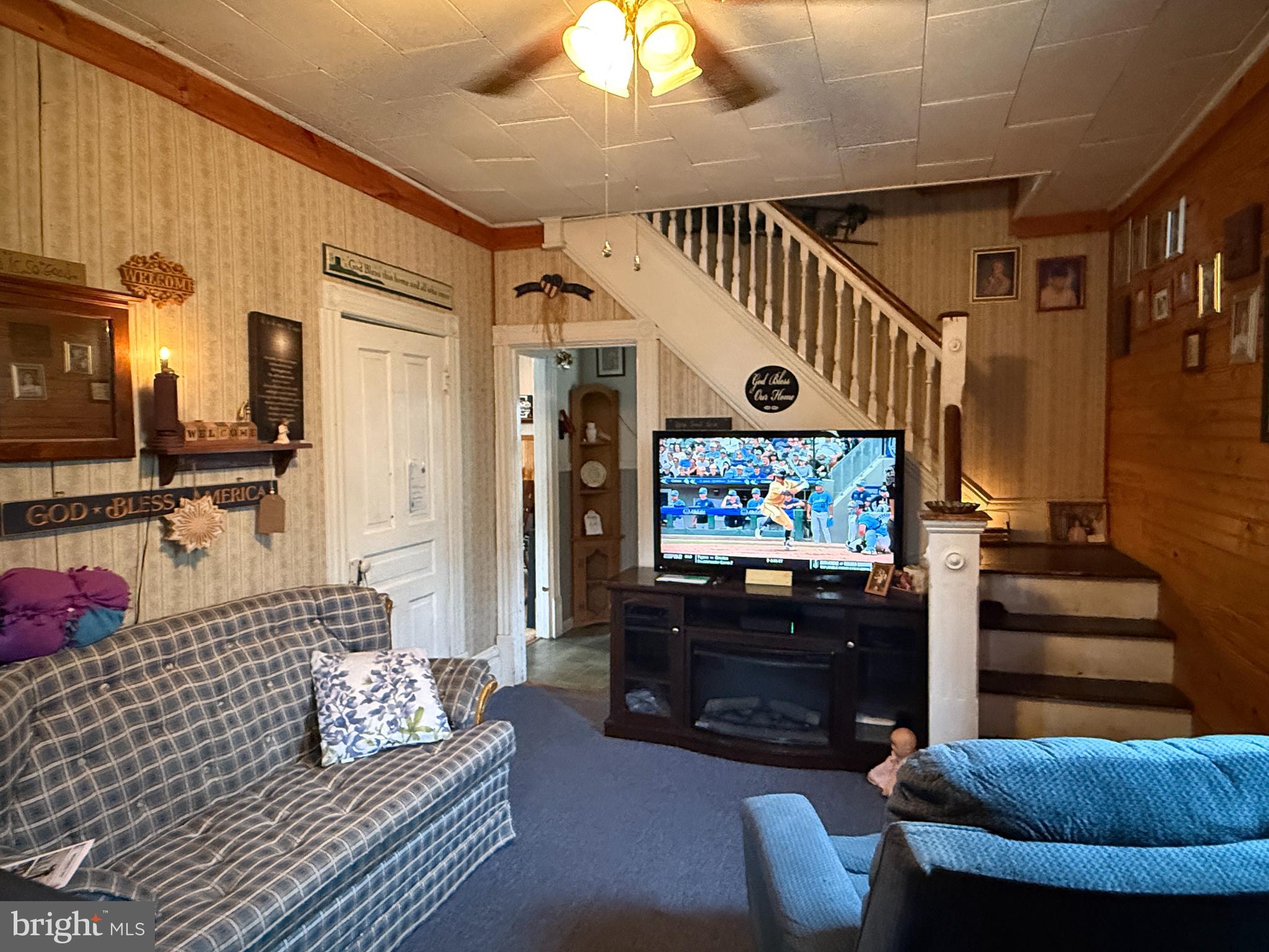 LEWISTOWN BORO - Residential