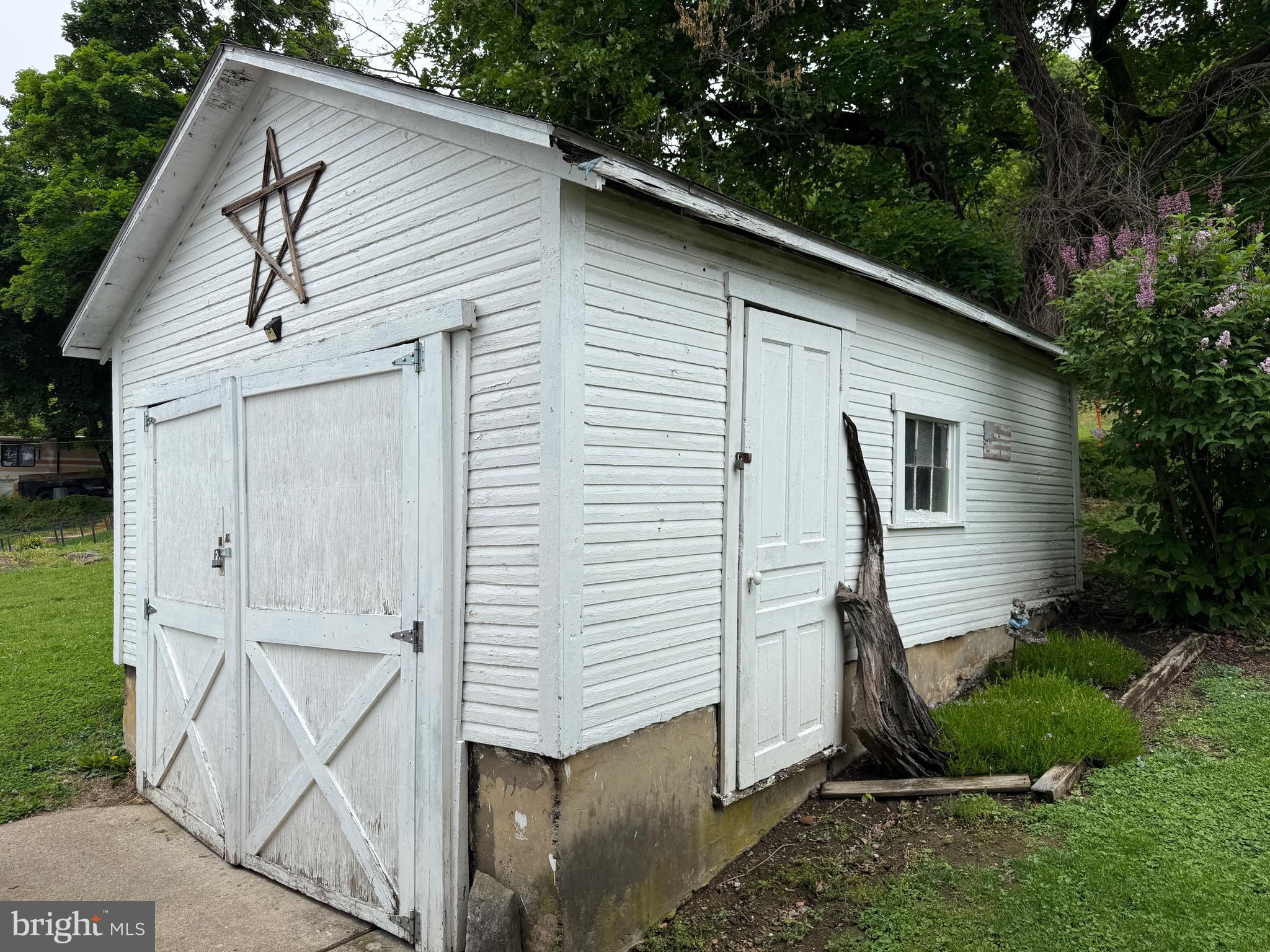 LEWISTOWN BORO - Residential