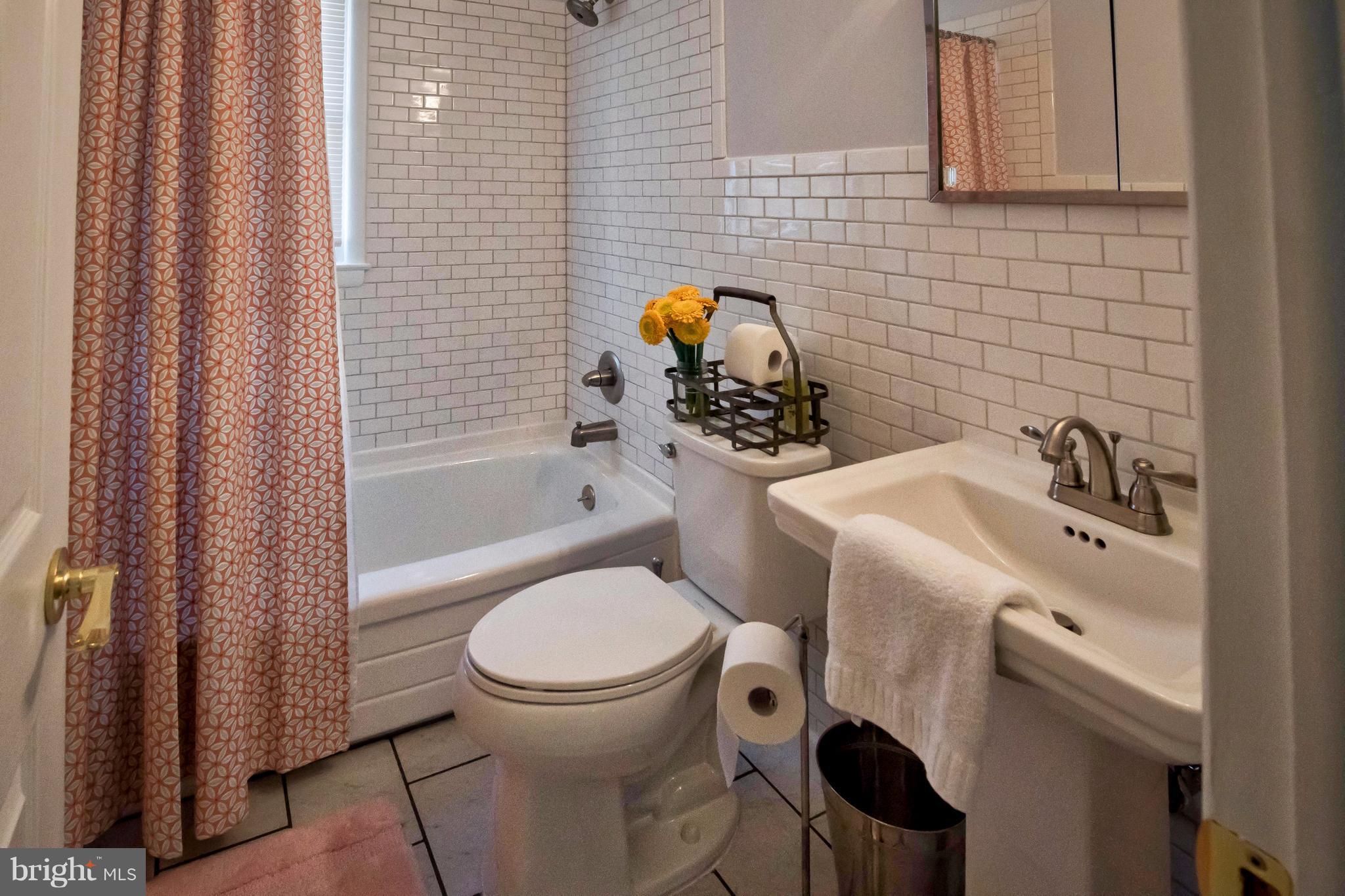 ORCHARD HILLS - Residential