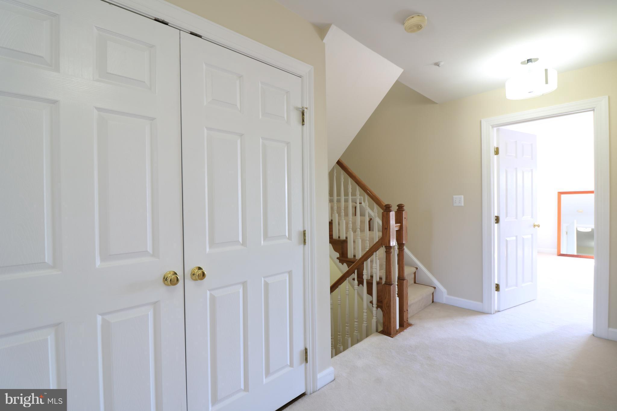 PINEY GLEN VILLAGE - Residential Lease