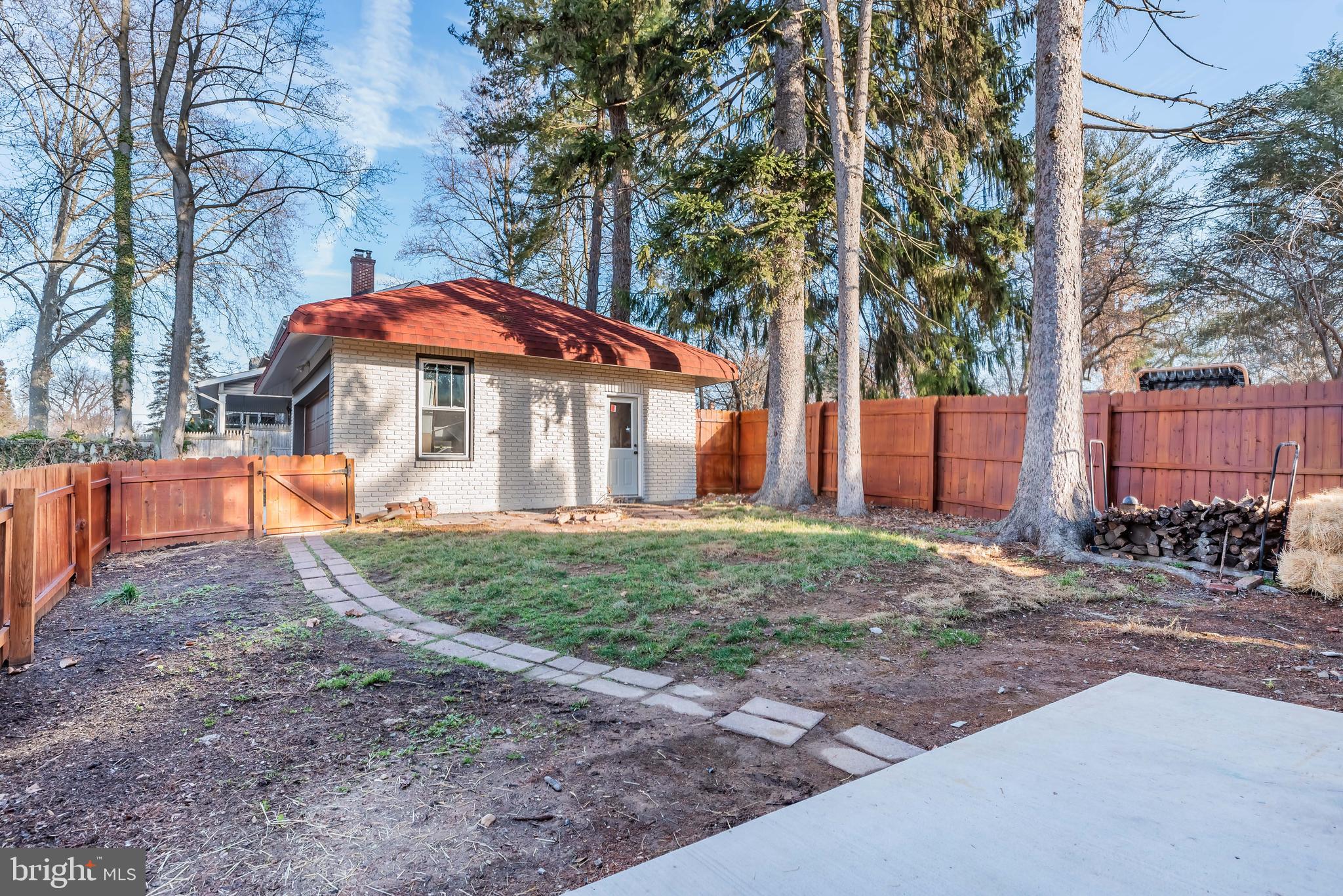 CAMP HILL BOROUGH - Residential