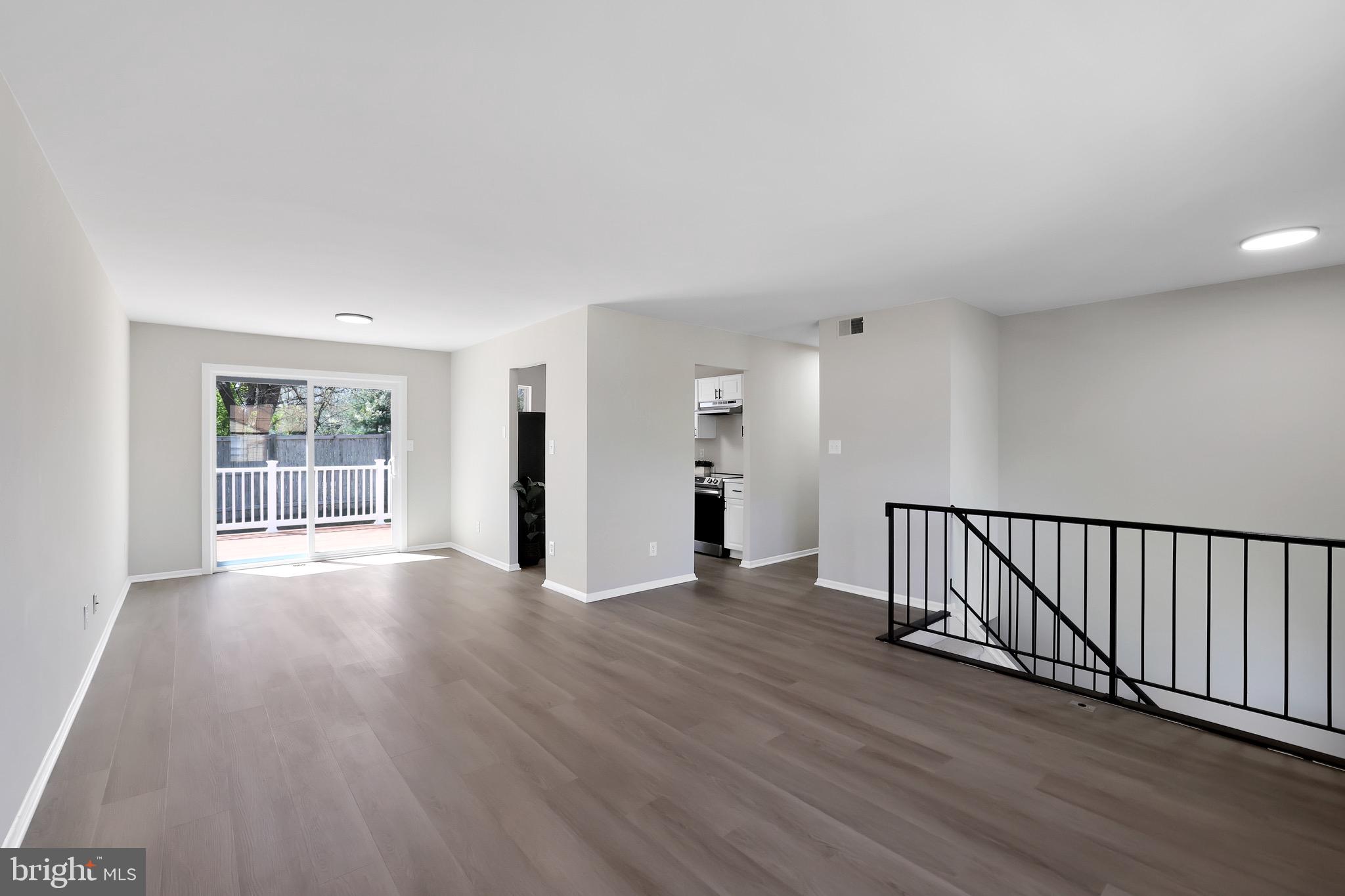 CROFTON VILLAGE - Residential