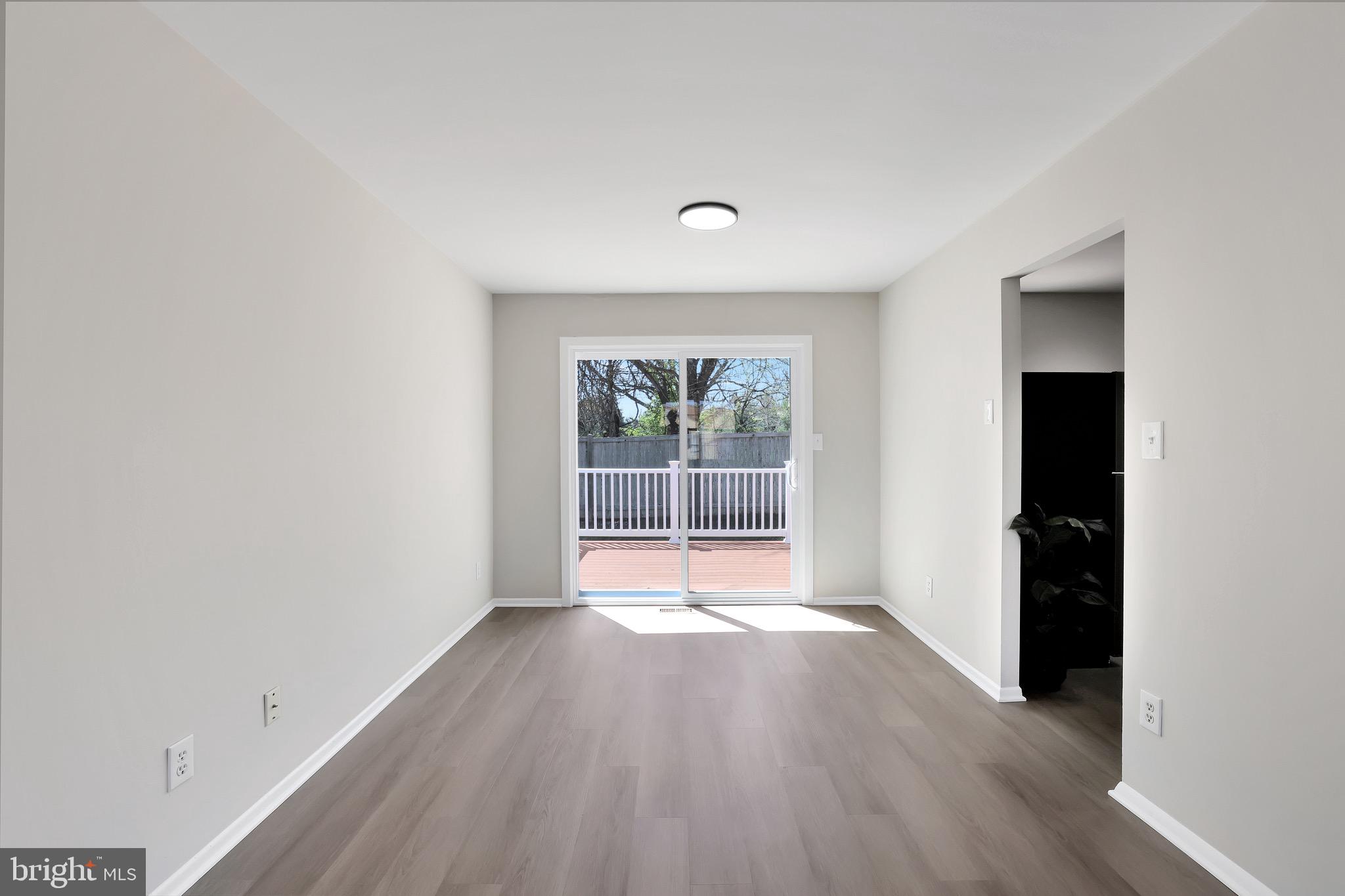 CROFTON VILLAGE - Residential