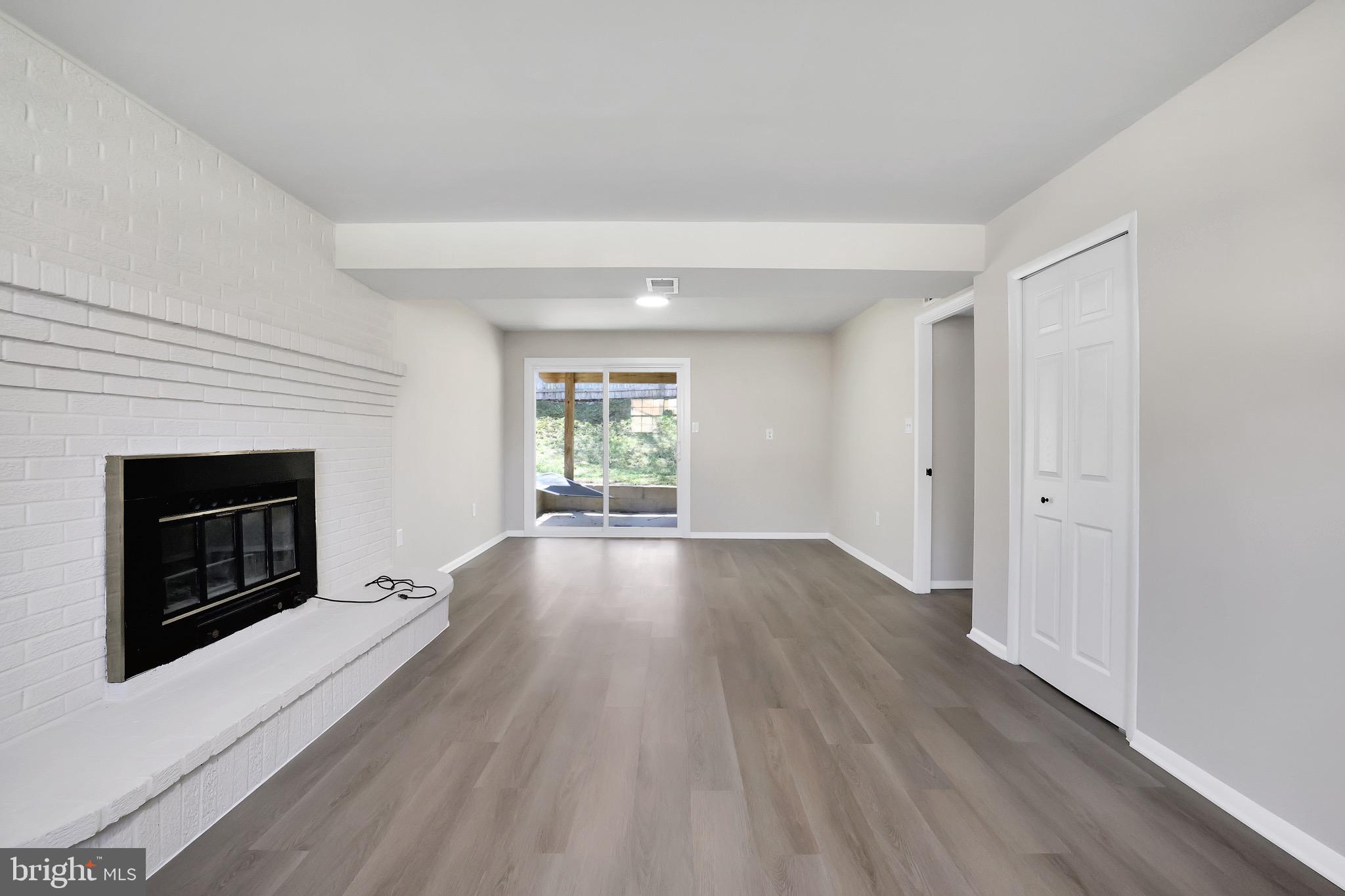 CROFTON VILLAGE - Residential