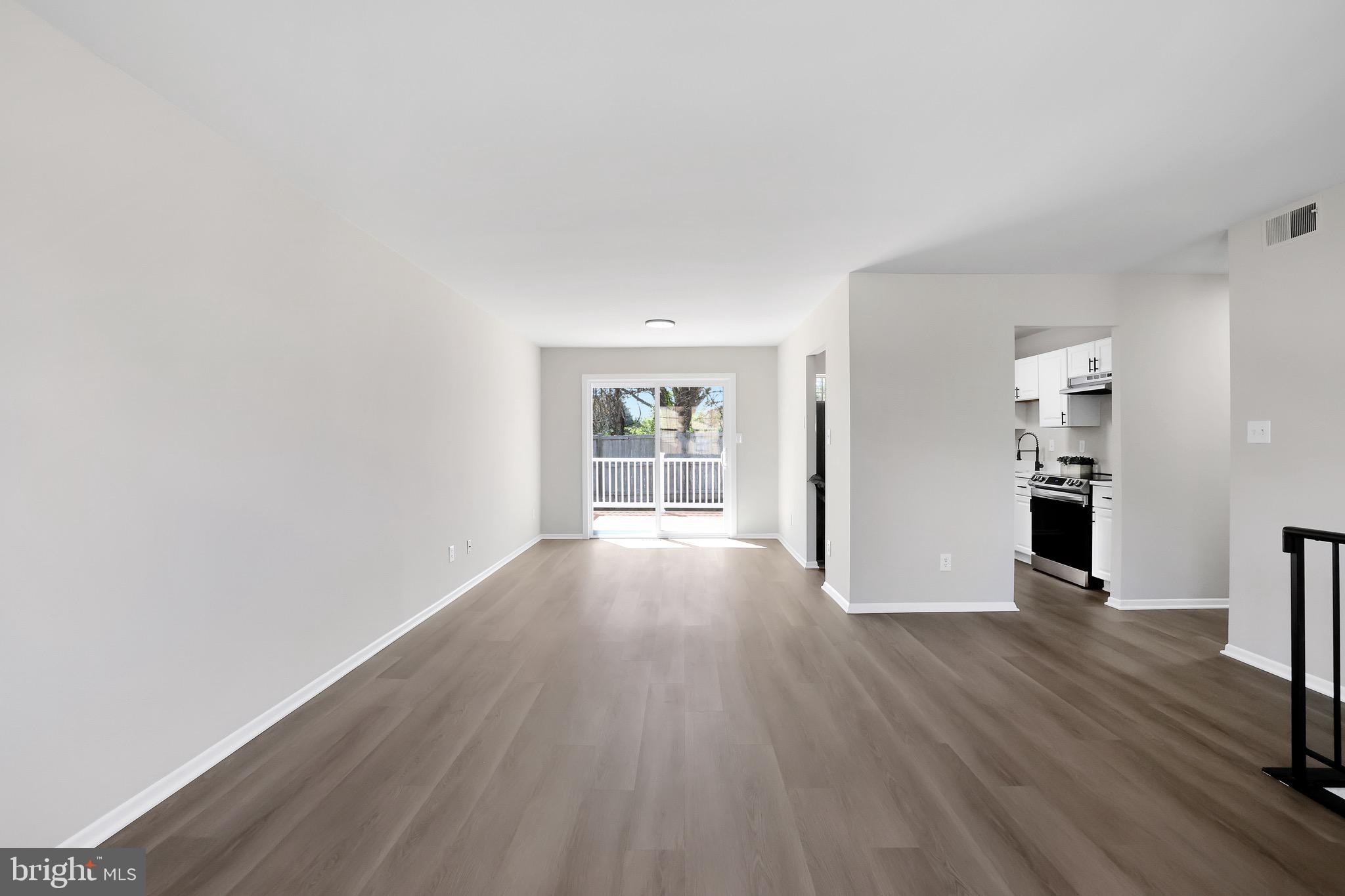 CROFTON VILLAGE - Residential