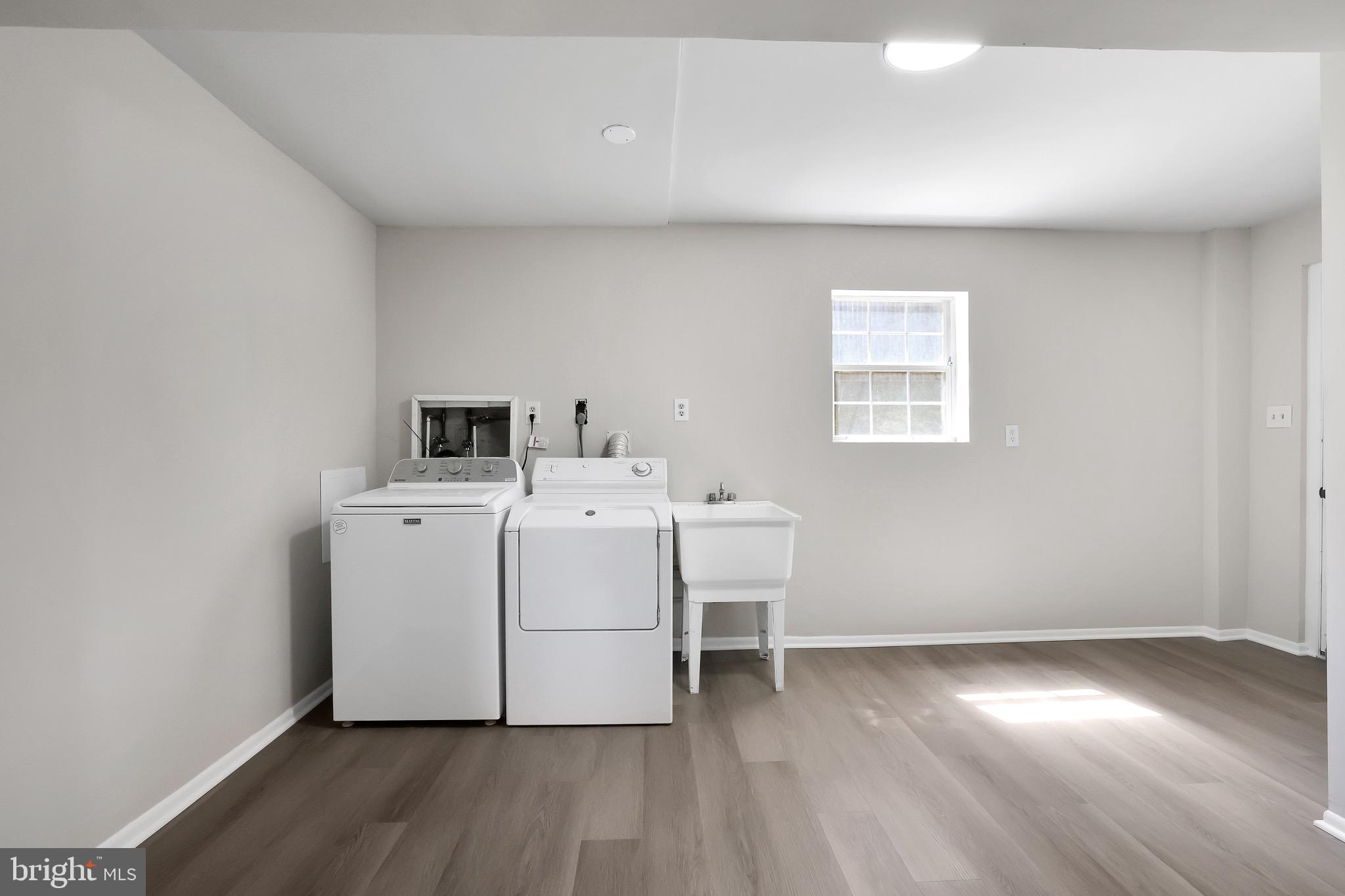 CROFTON VILLAGE - Residential