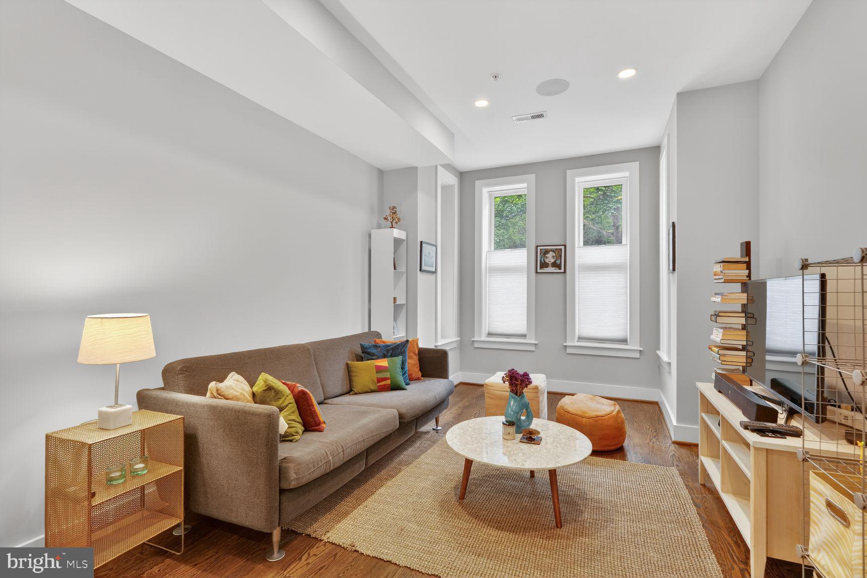 611 2ND STREET NE 2 FURNISHED