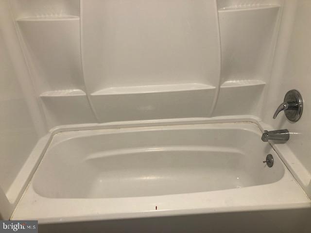 LOGAN - Residential Lease