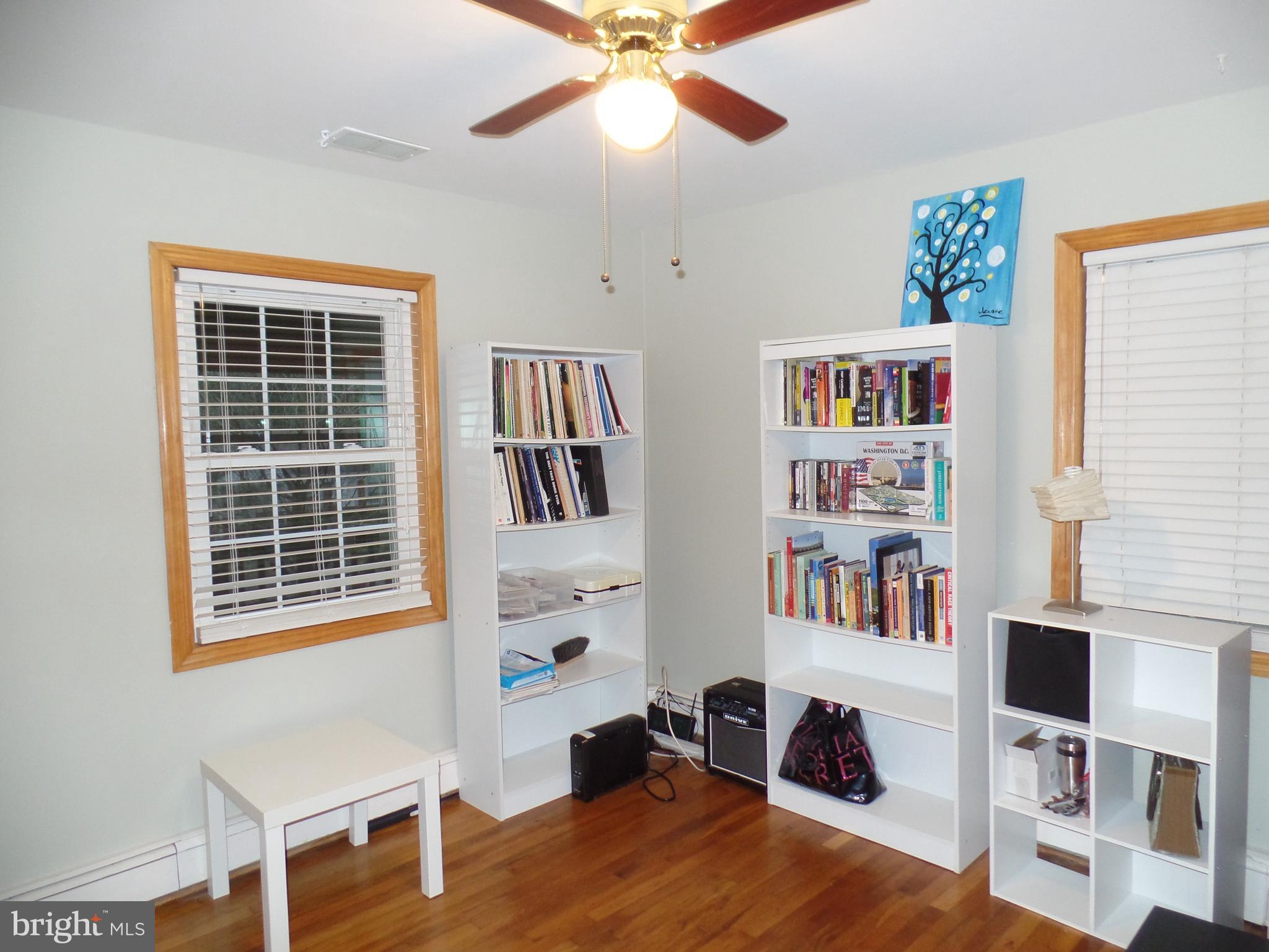 PIMMIT HILLS - Residential