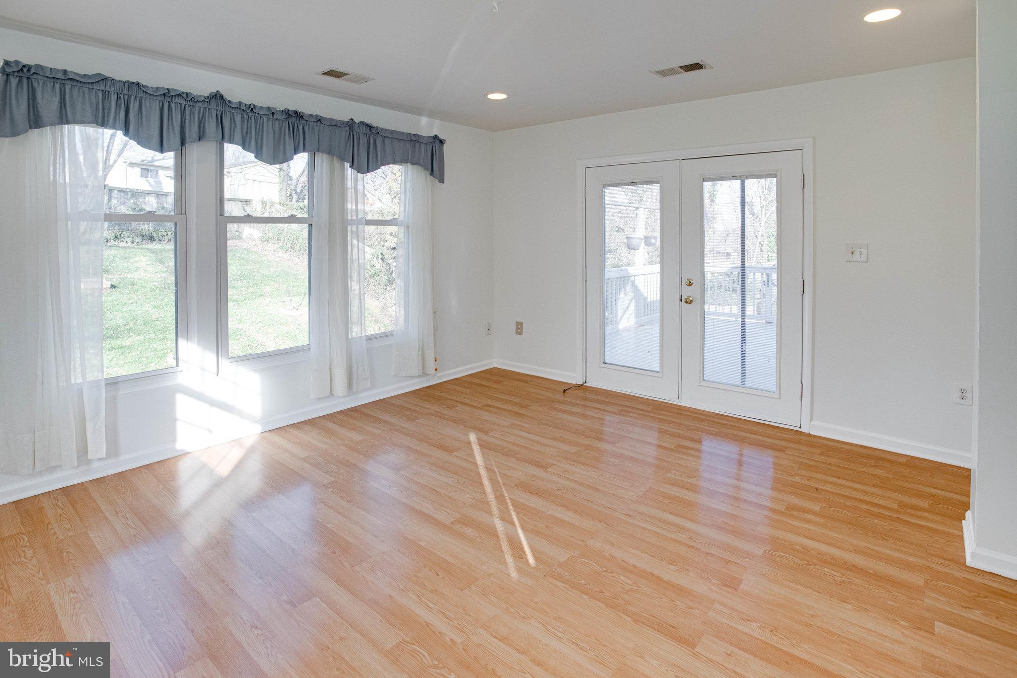 DALE CITY - Residential Lease