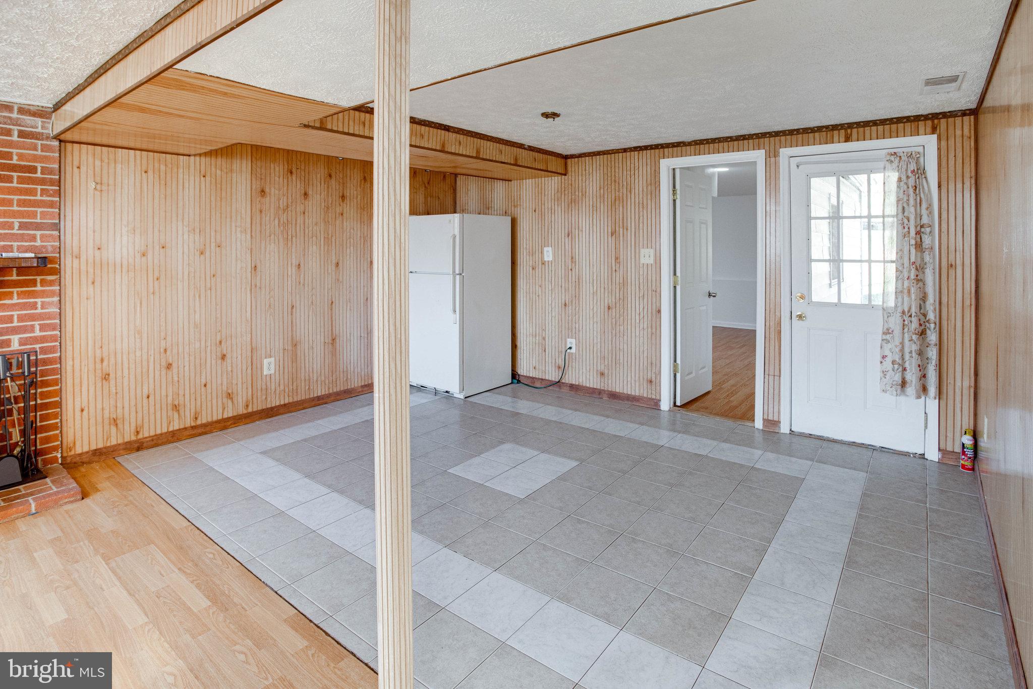 DALE CITY - Residential Lease