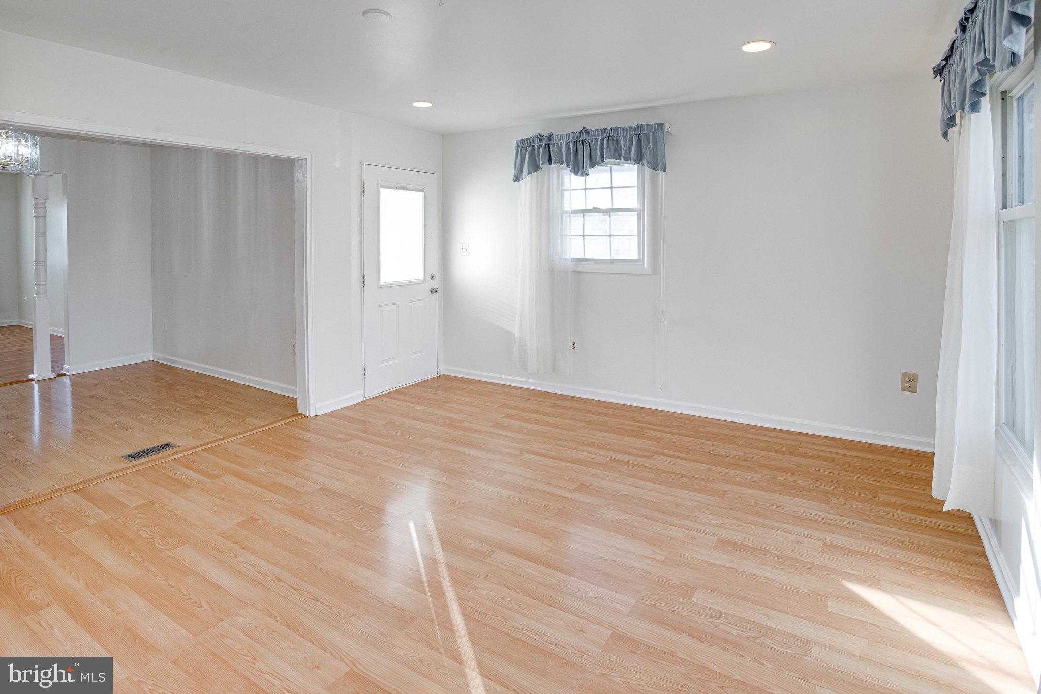 DALE CITY - Residential Lease