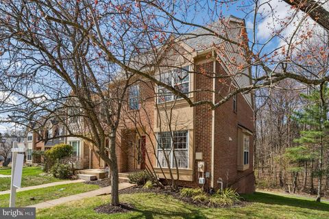 Townhouse For Sale - 9102 Erfurt Court<br/> LAUREL, MD 20708