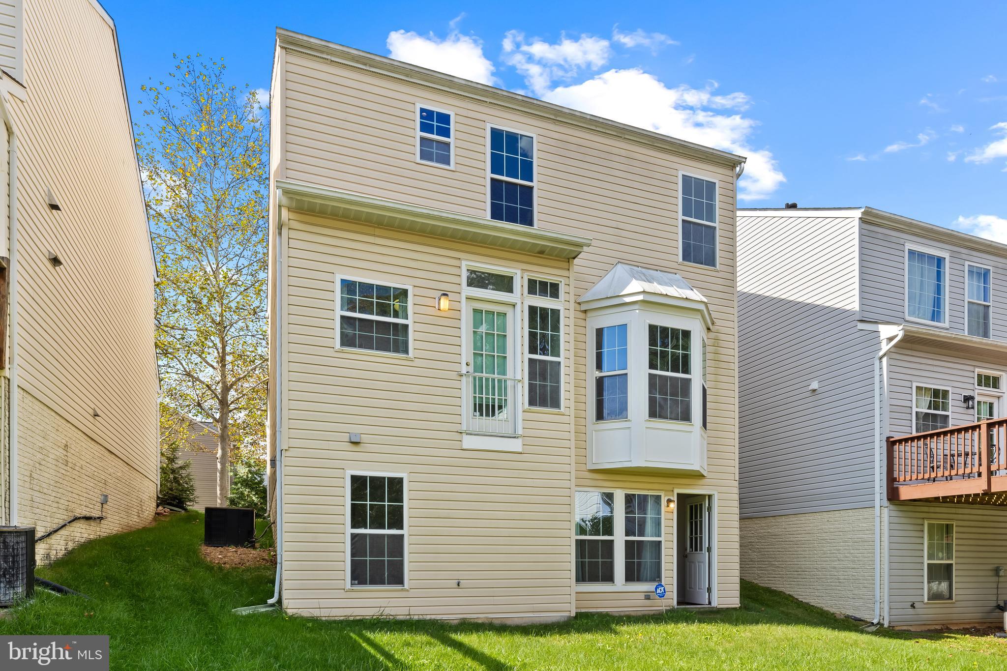 RUSSETT - Residential Lease