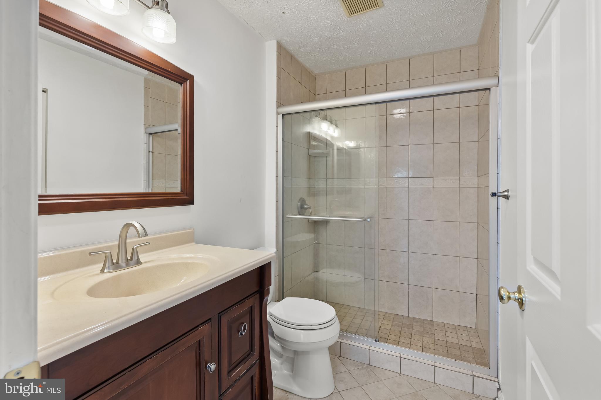 RUSSETT - Residential Lease