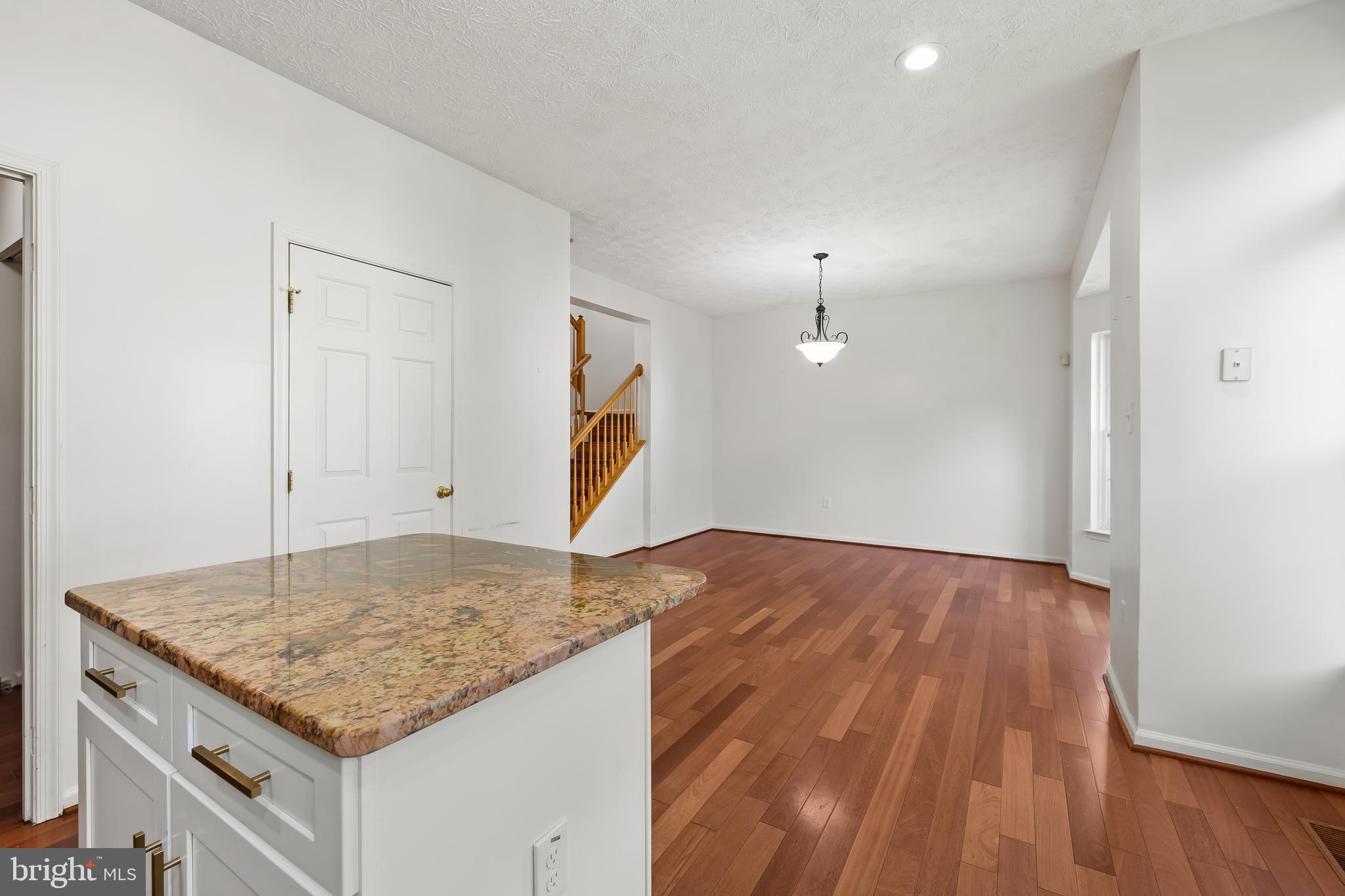 RUSSETT - Residential Lease