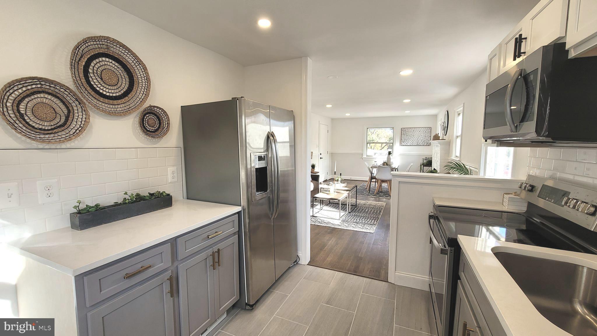 EAST COLUMBIA - Residential