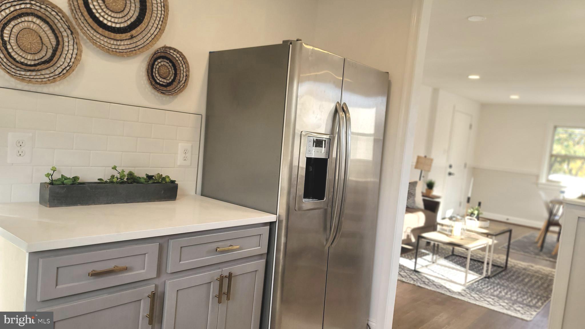 EAST COLUMBIA - Residential