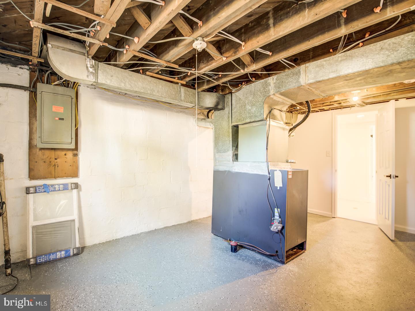 EAST COLUMBIA - Residential